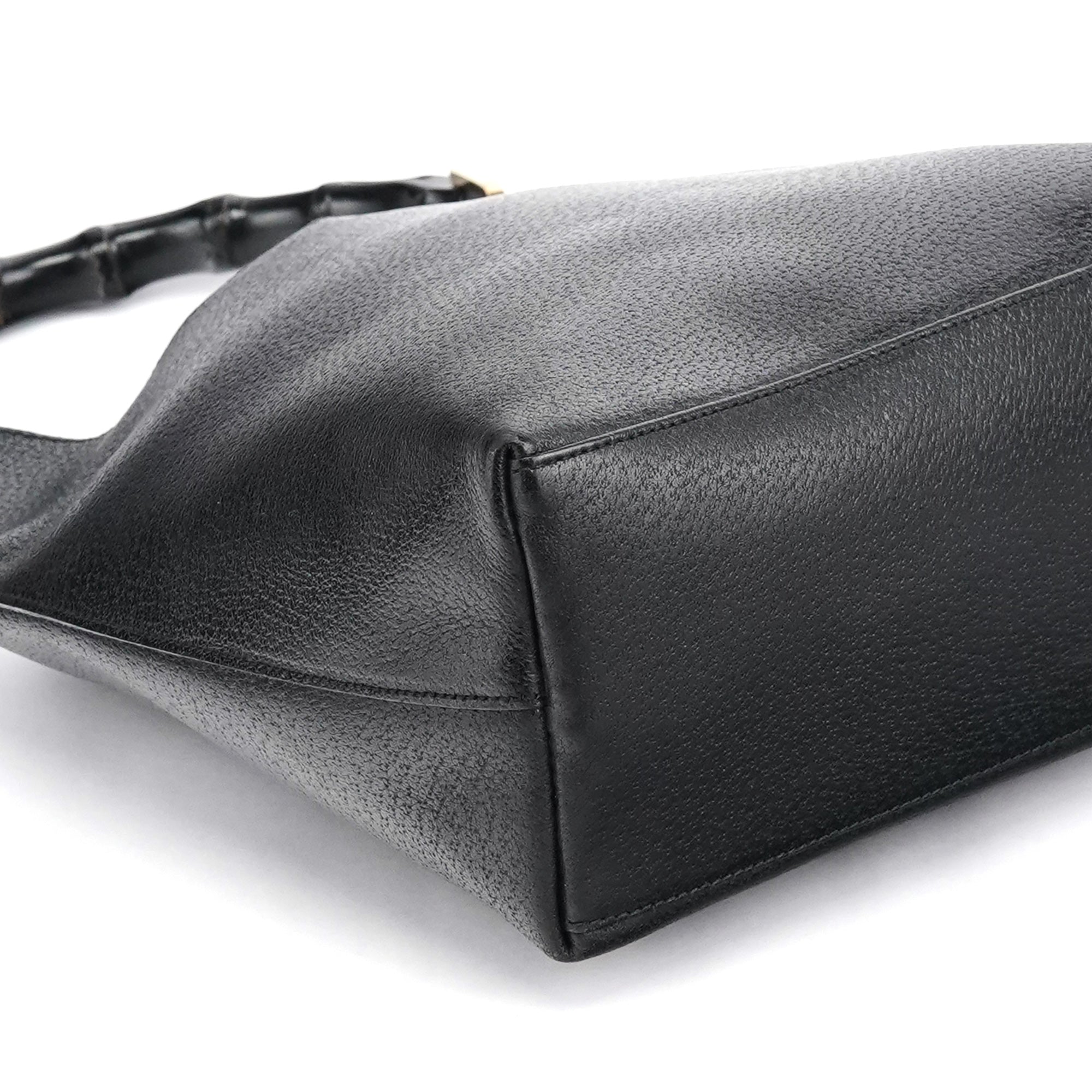 Gucci Bamboo Schultertasche aus schwarzem Leder