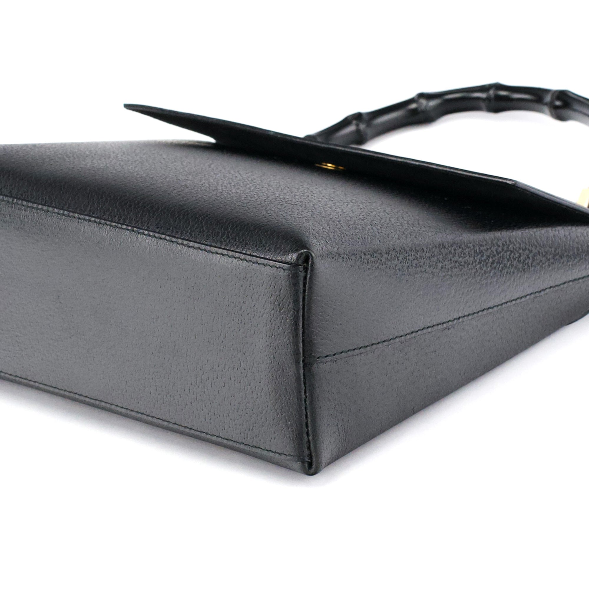 Gucci Sac à poignée Bamboo en cuir noir