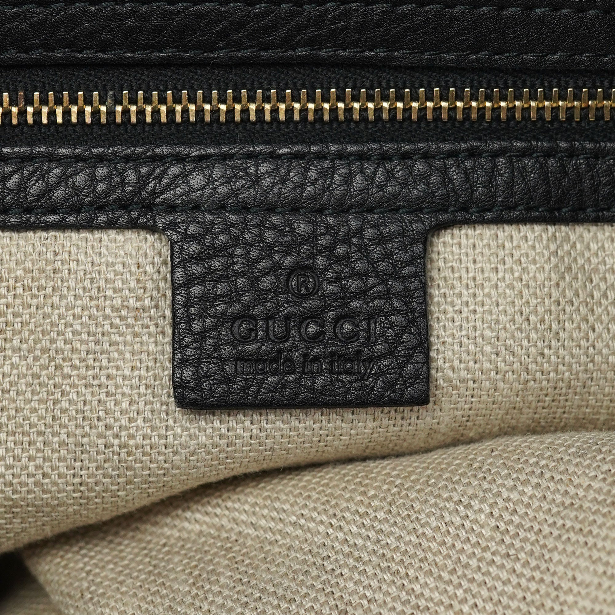 Gucci Sac hobo en cuir noir