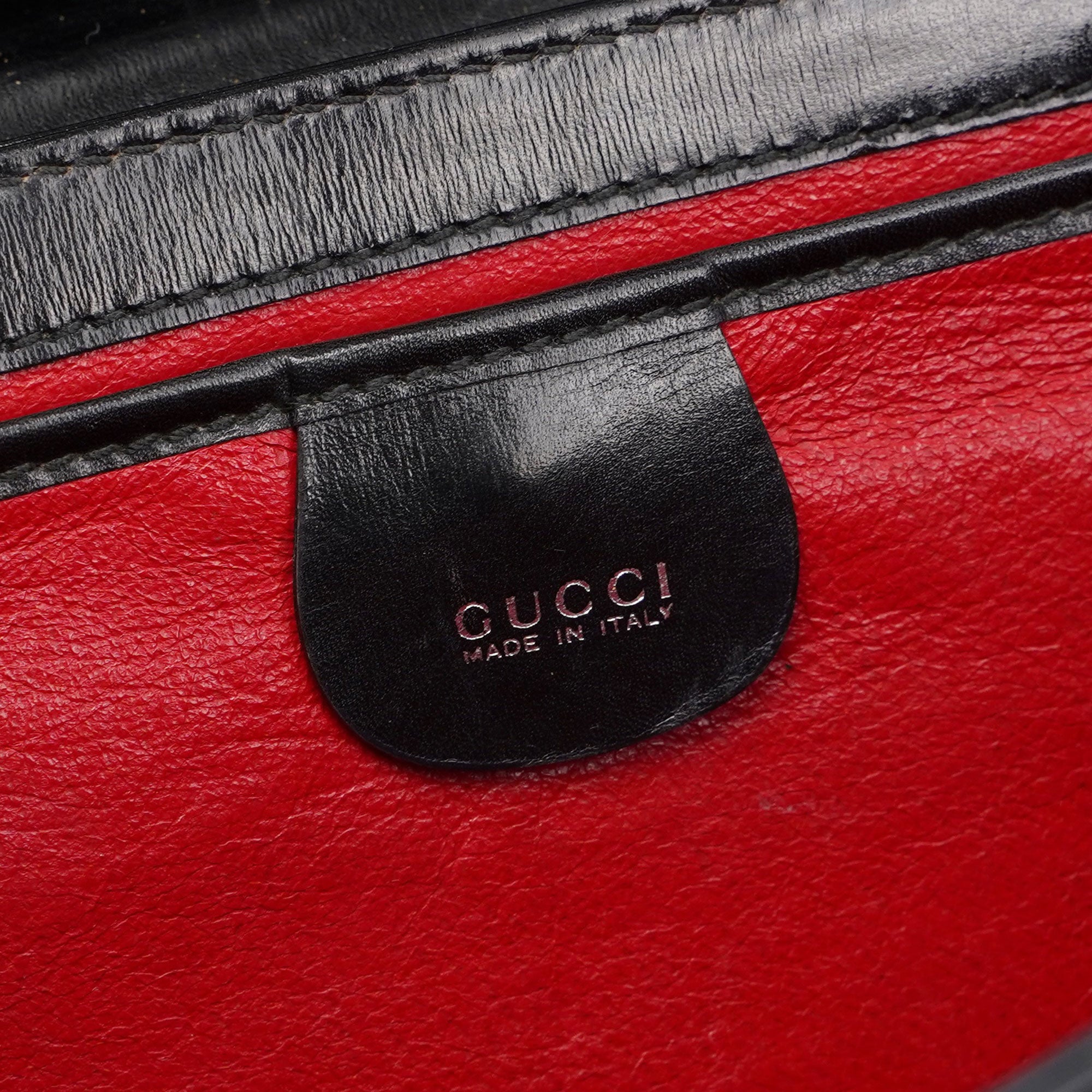 Gucci Square G Tasche aus schwarzem Leder