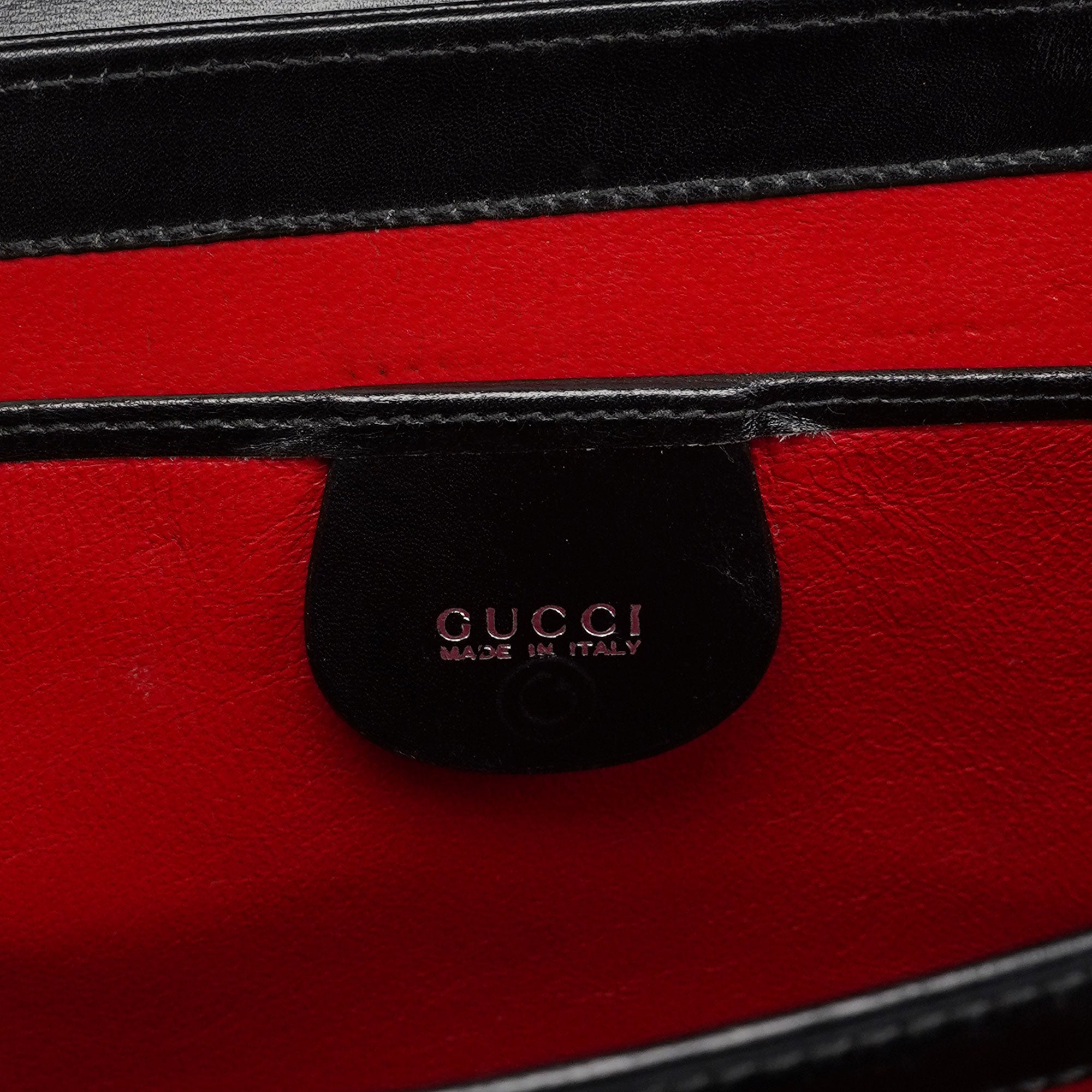 Gucci Sac porté épaule Square G en cuir noir