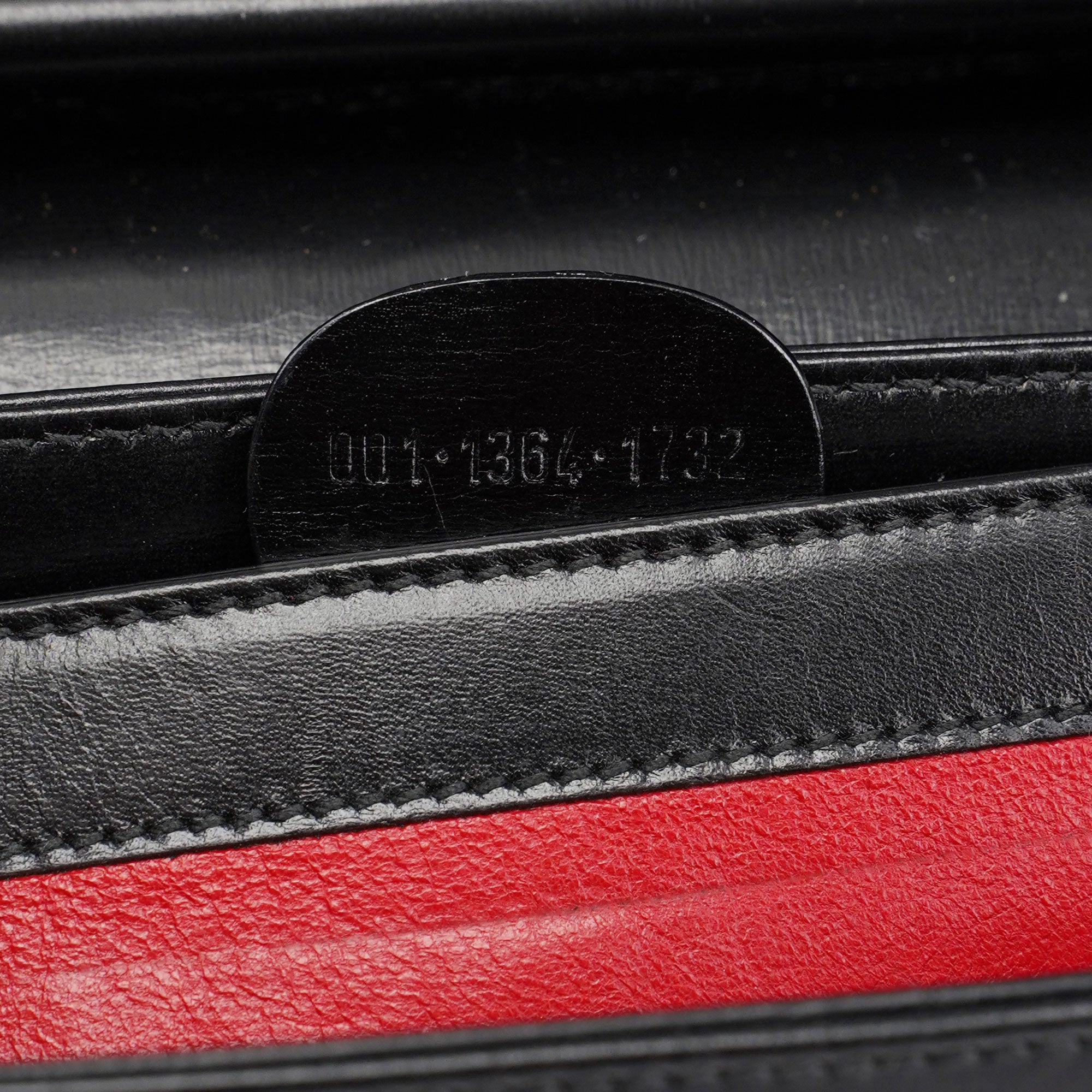 Gucci Sac porté épaule Square G en cuir noir