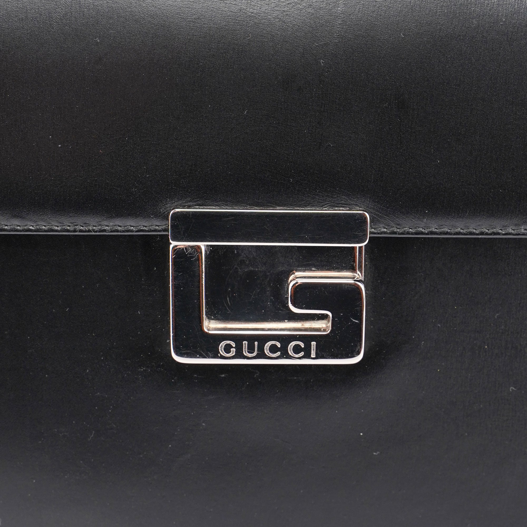 Gucci Sac porté épaule Square G en cuir noir