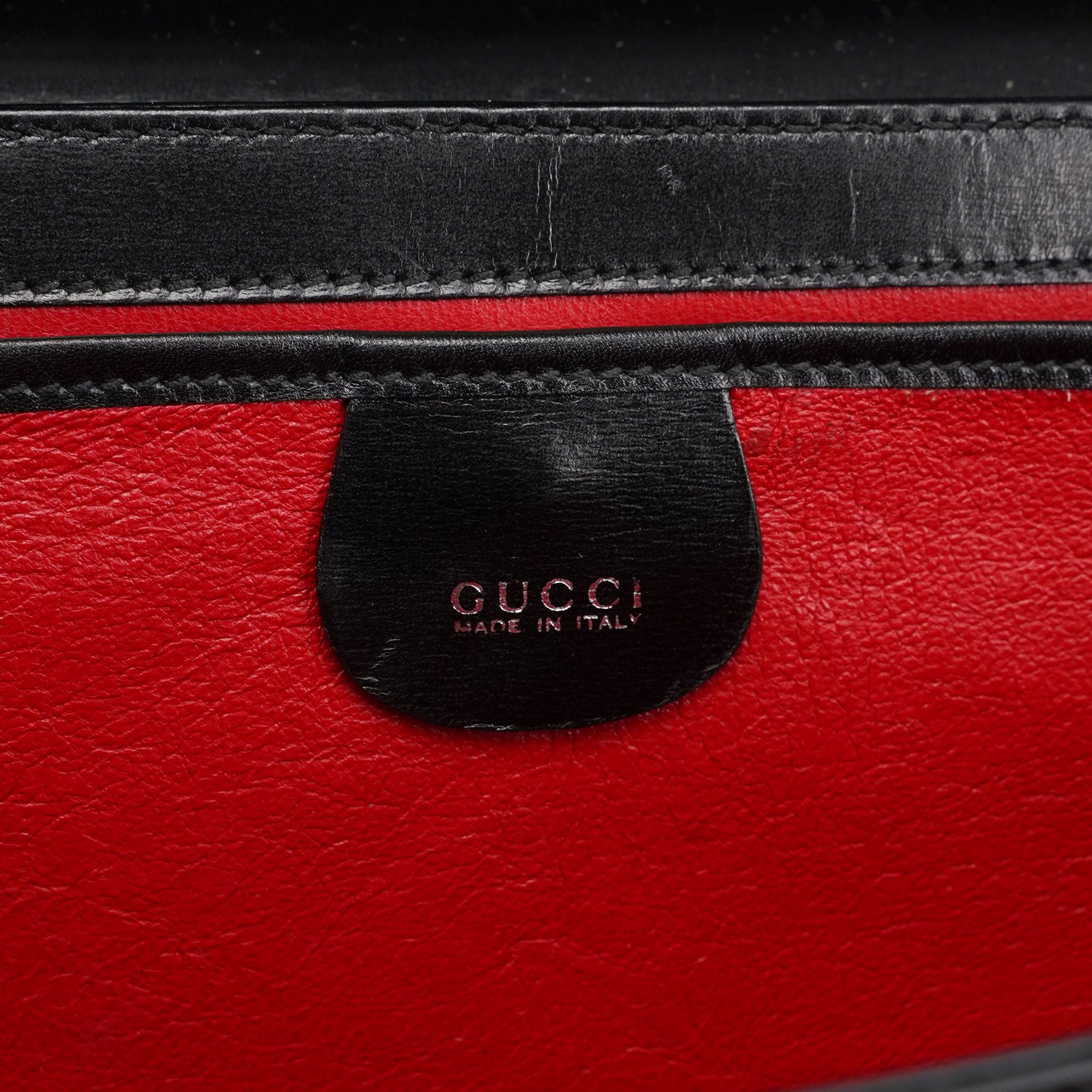 Gucci Sac porté épaule Square G en cuir noir