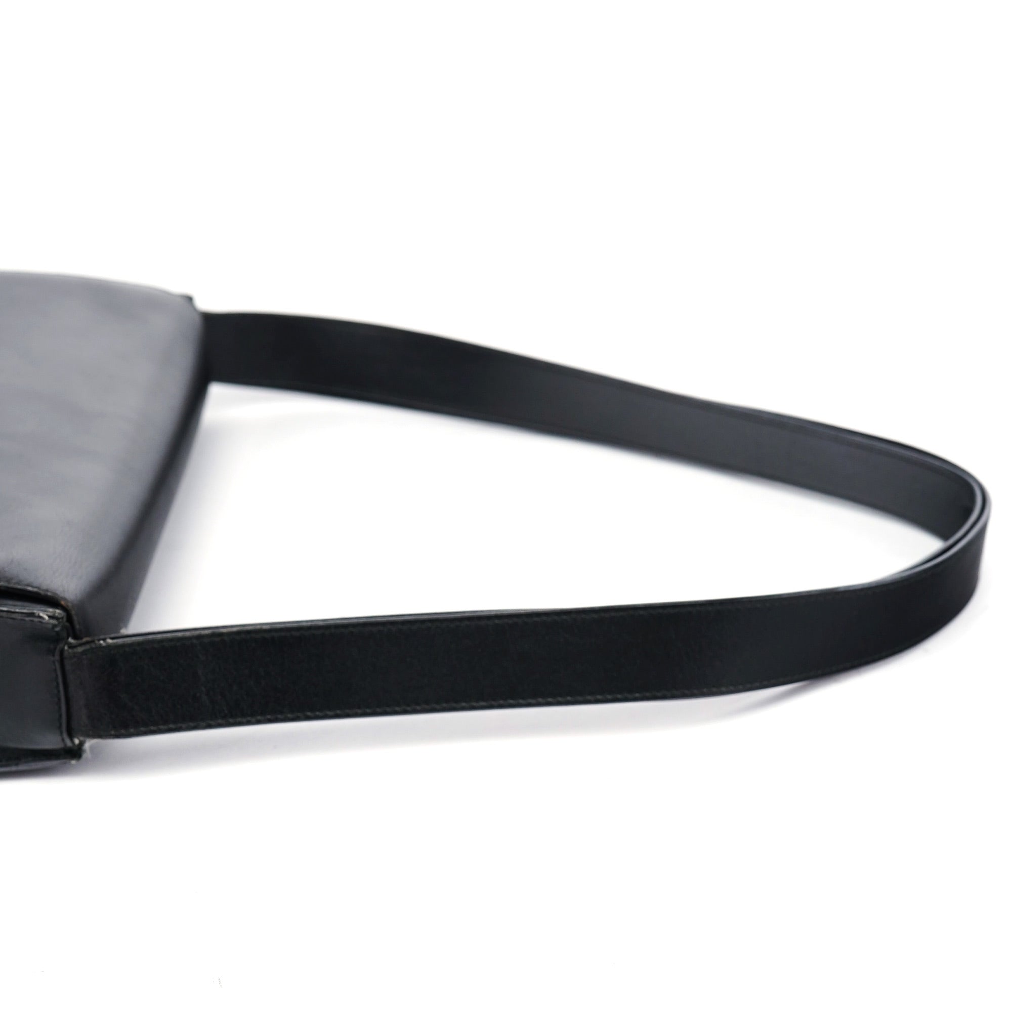 Gucci Sac porté épaule Square G en cuir noir