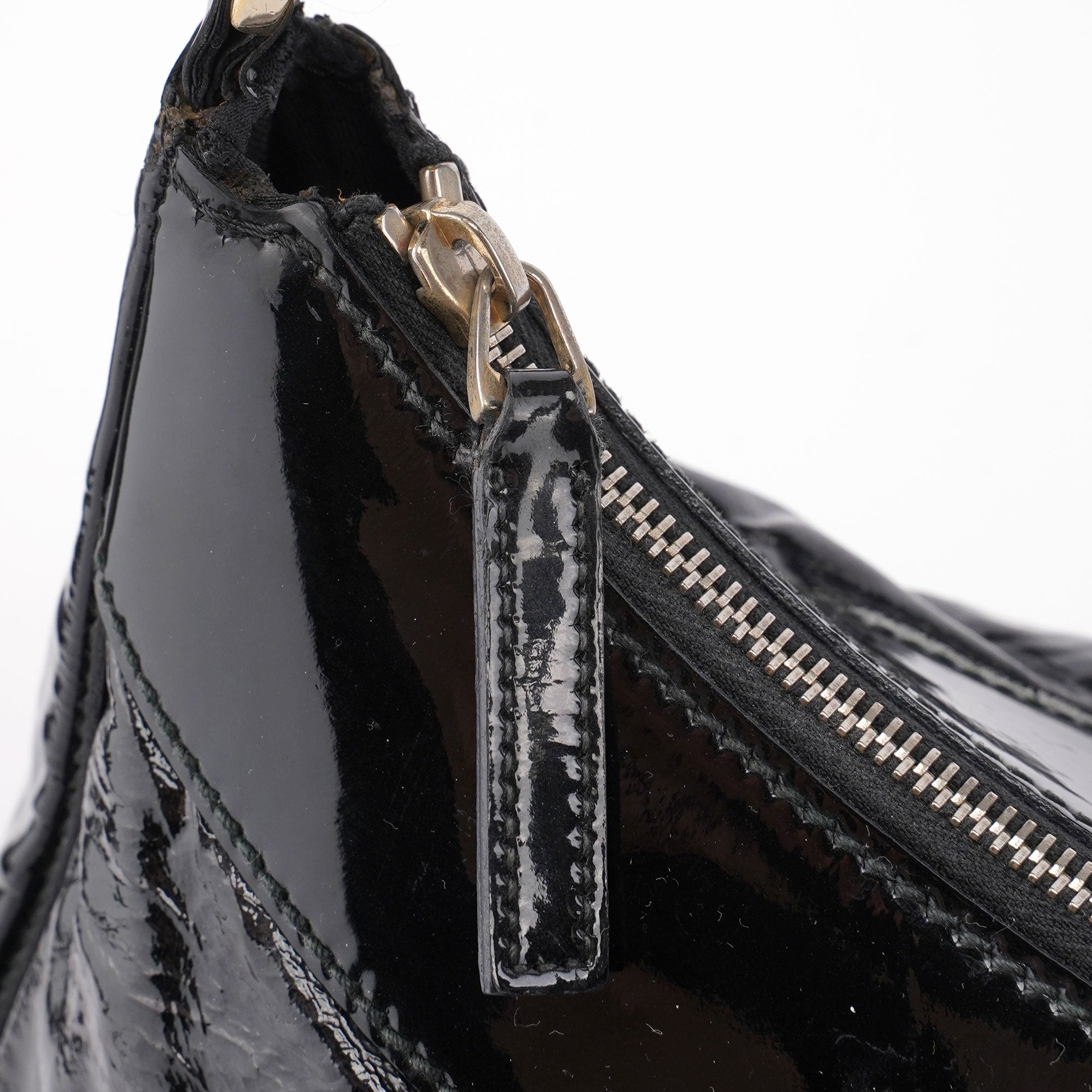 Gucci Sac porté épaule D-Ring en cuir verni noir