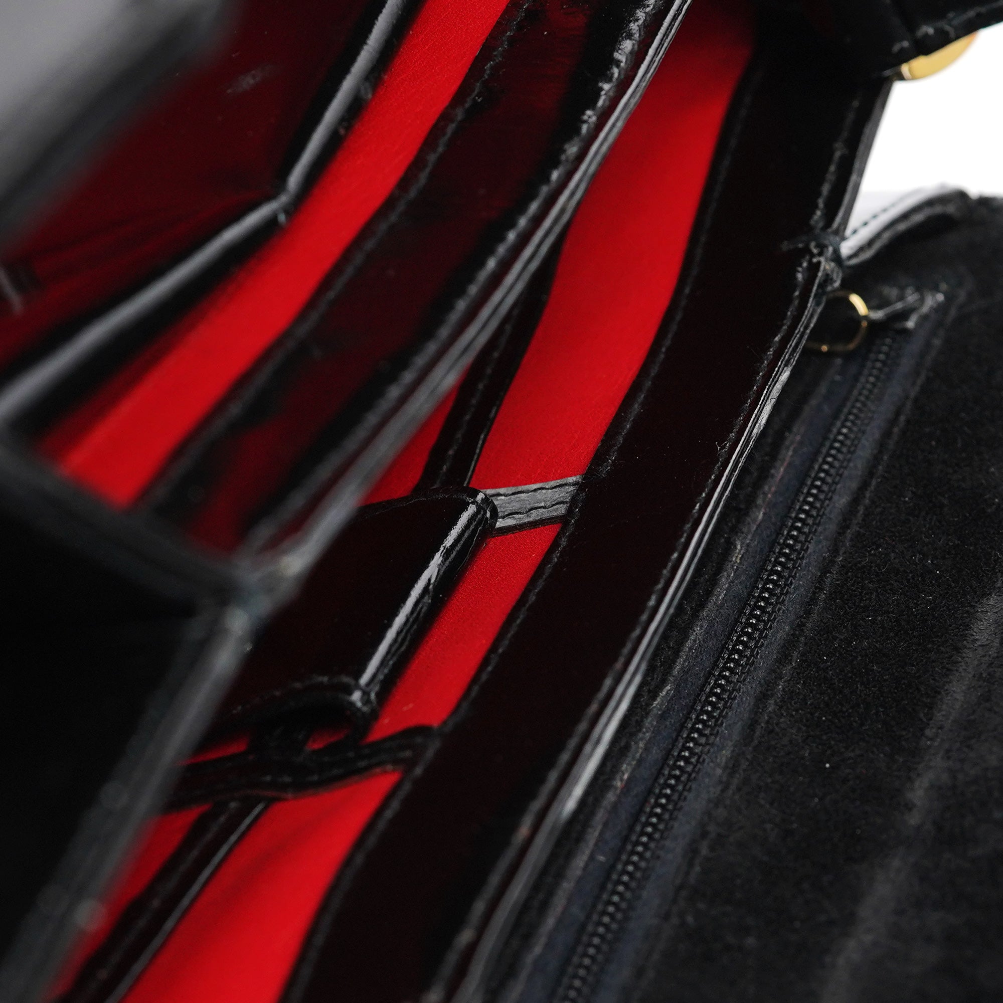 Gucci Black Patent Leather G Shoulder Bag