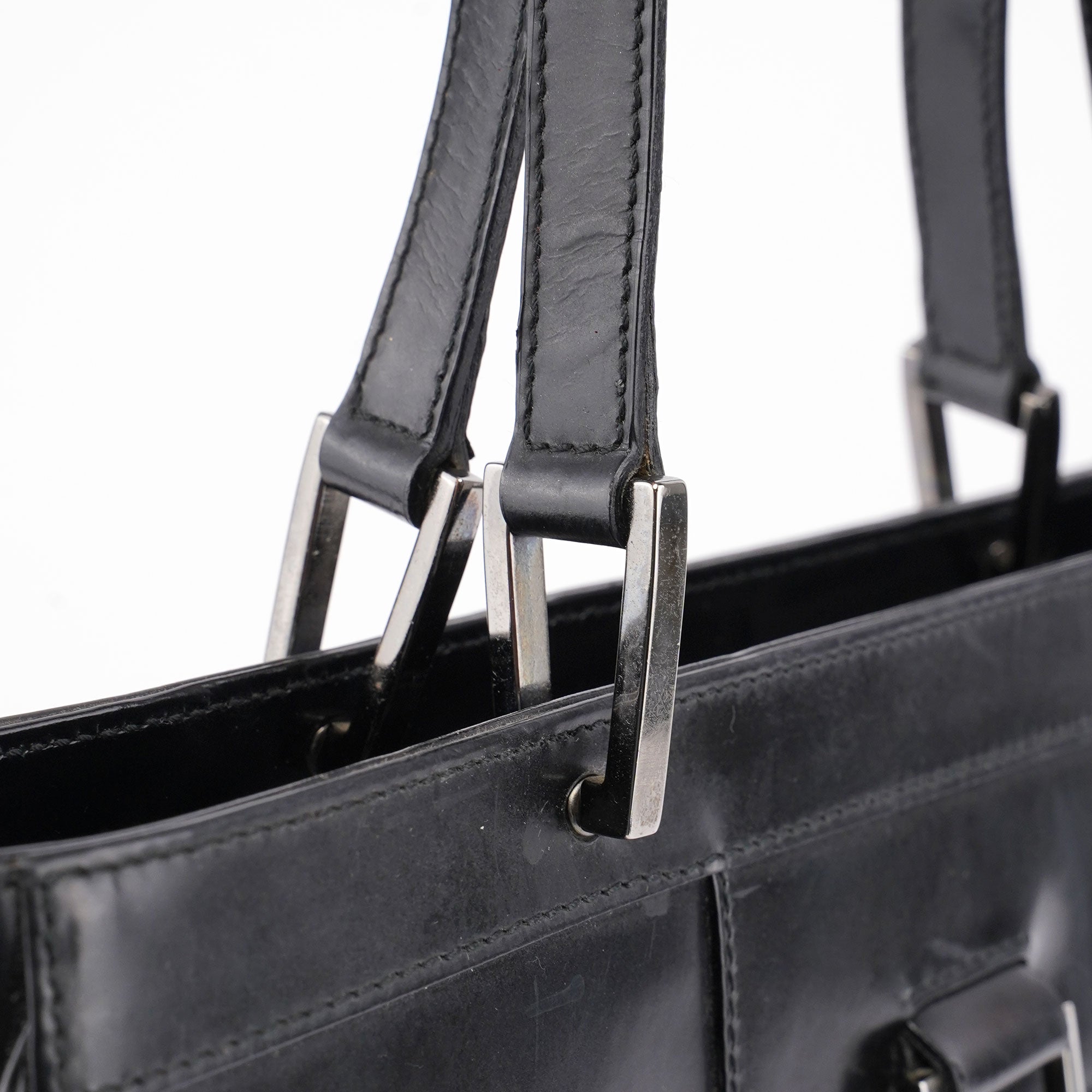 Gucci Jackie Tote Bag aus schwarzem Lackleder