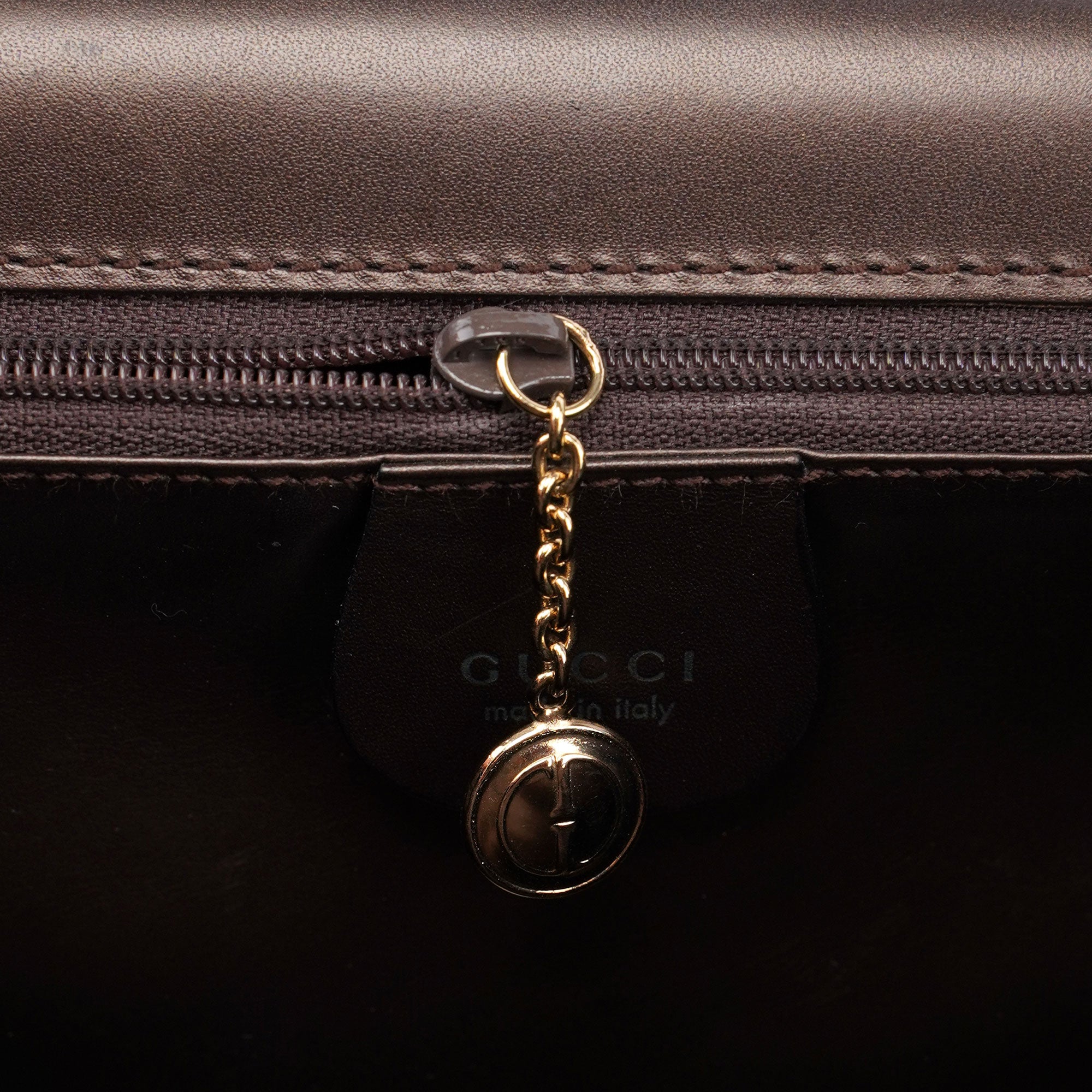 Gucci Sac porté épaule en cuir bronze à logo en métal doré