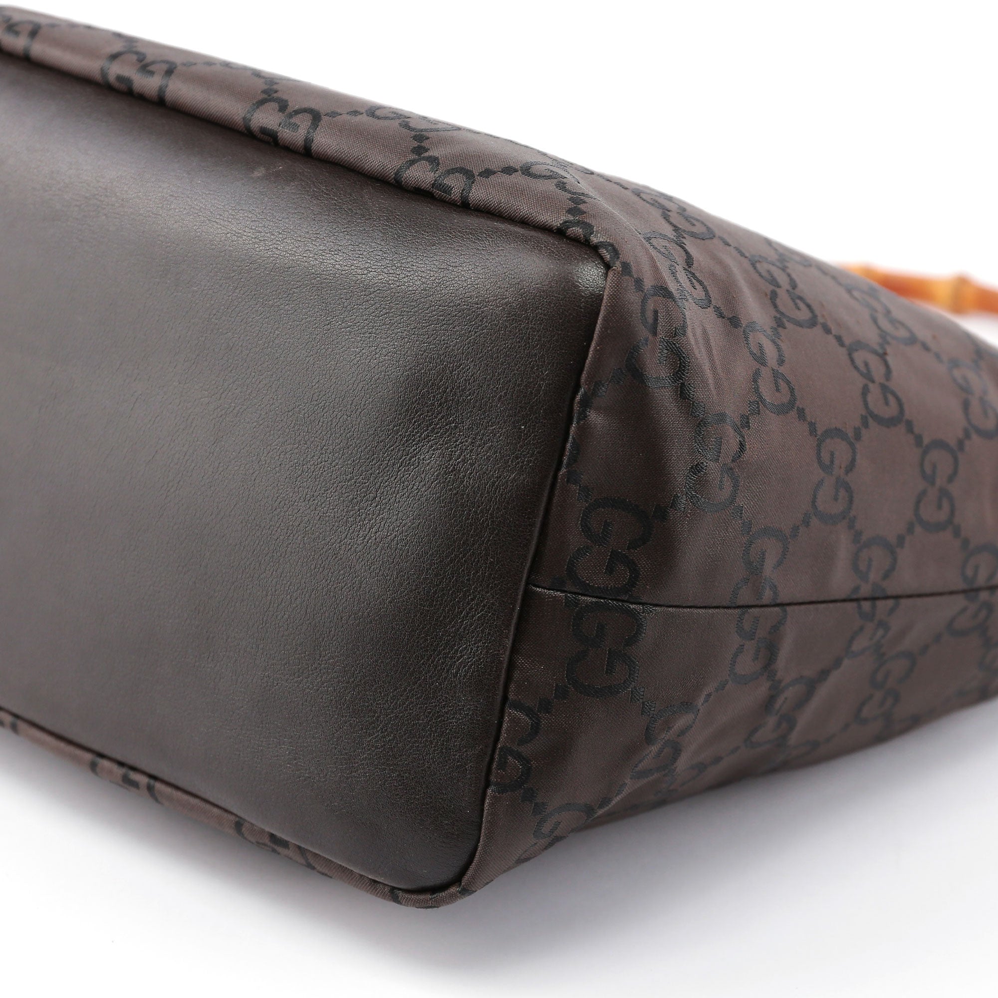 Gucci Bamboo Schultertasche aus braunem GG Canvas