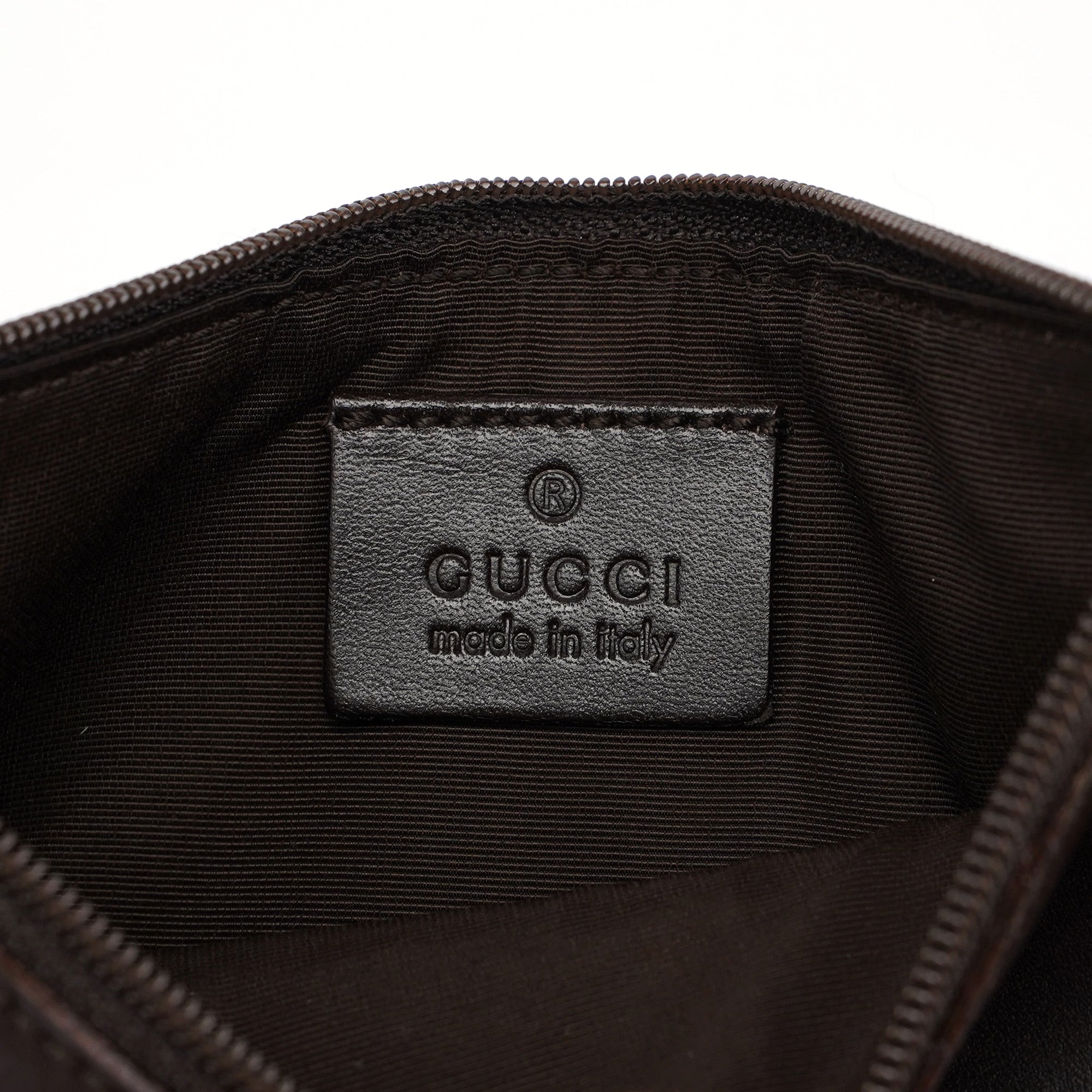 Gucci Schultertasche aus braunem GG Canvas mit Kordelzug