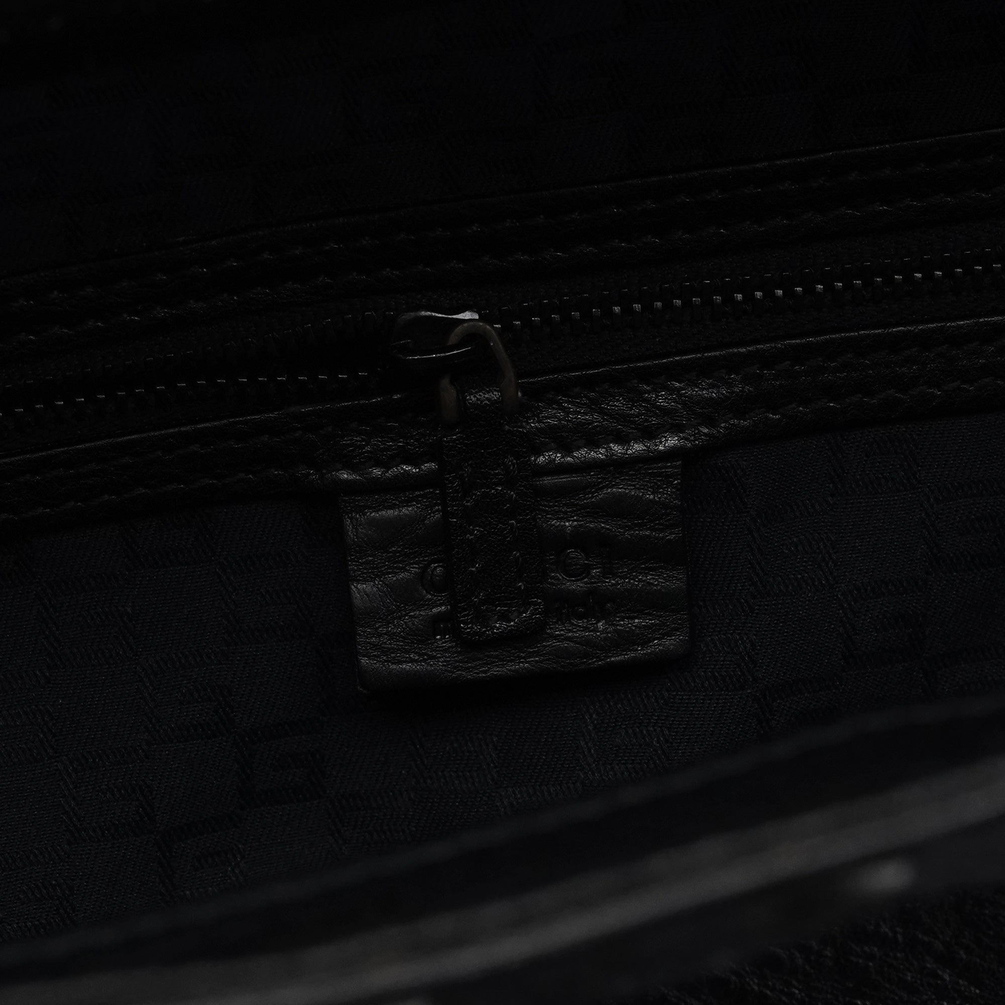 Gucci Fall 2002 Black Leather Hinged Frame Bucket Bag