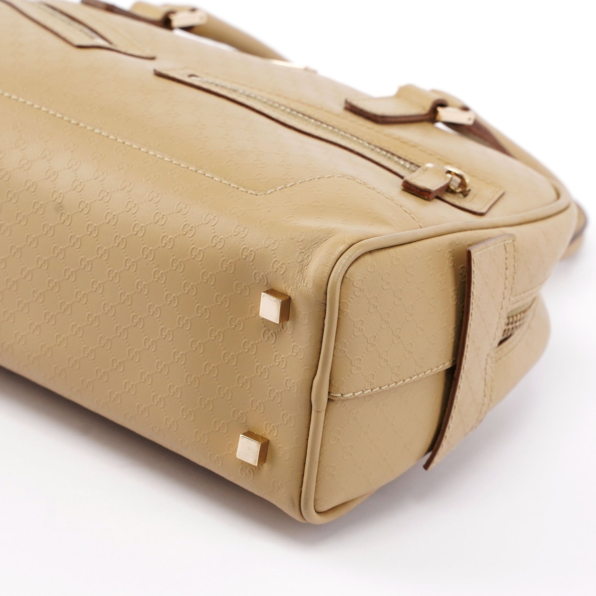 Gucci Handtasche aus Leder in Beige