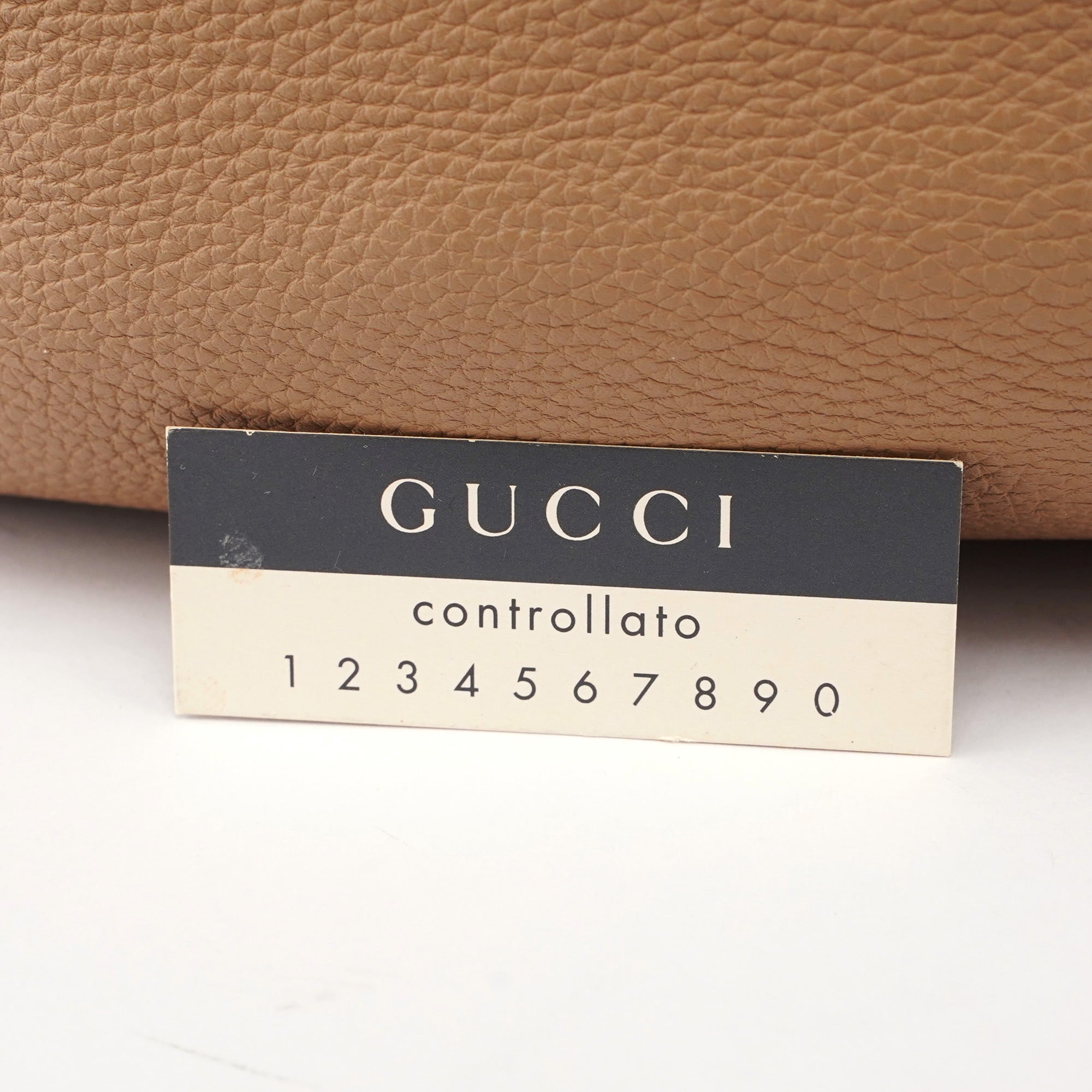 Gucci Große Jackie Schultertasche aus Leder in Beige