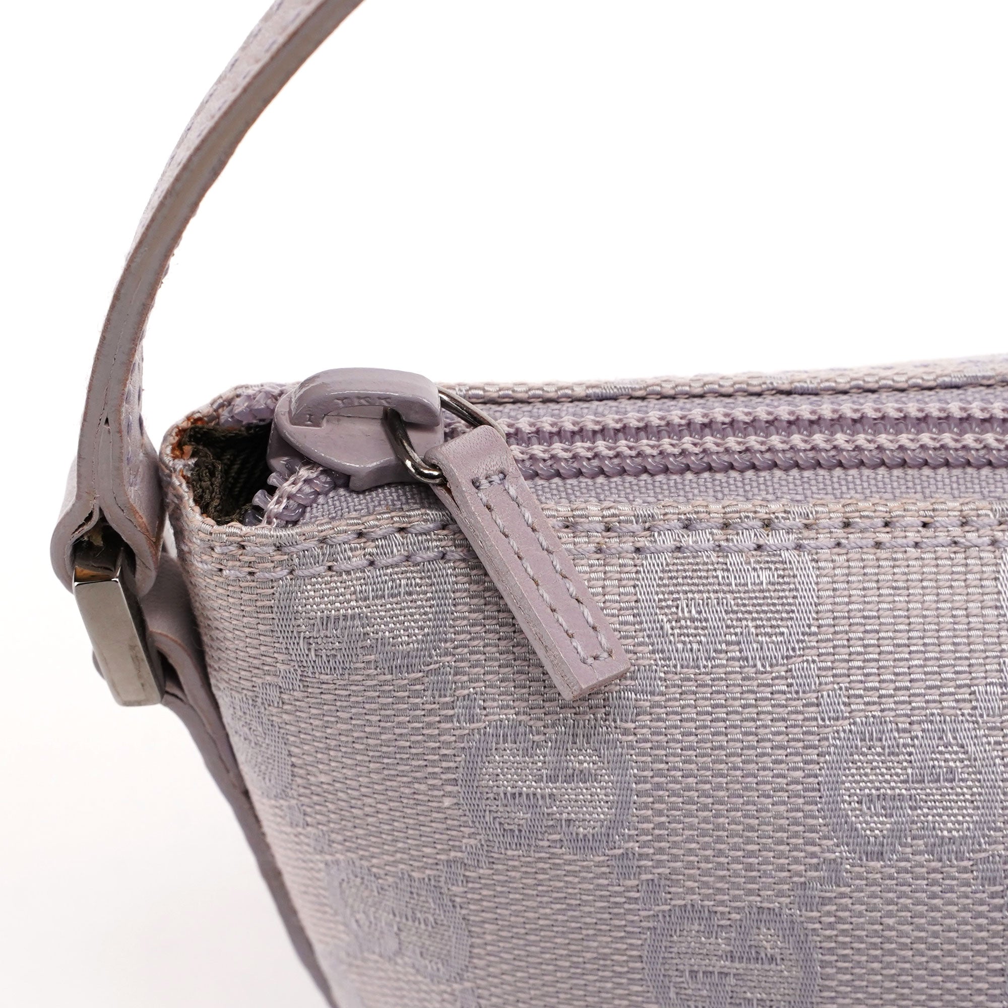 Gucci 07198 GG Boat Pochette en toile GG lilas