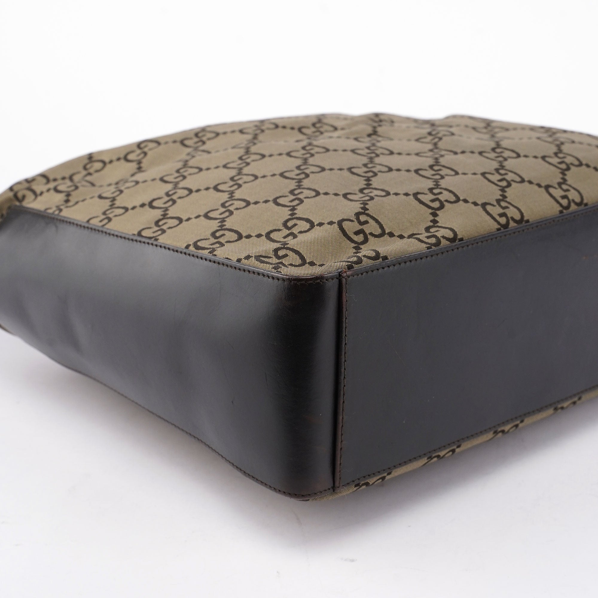 Gucci Sac porté épaule en toile GG marron clair