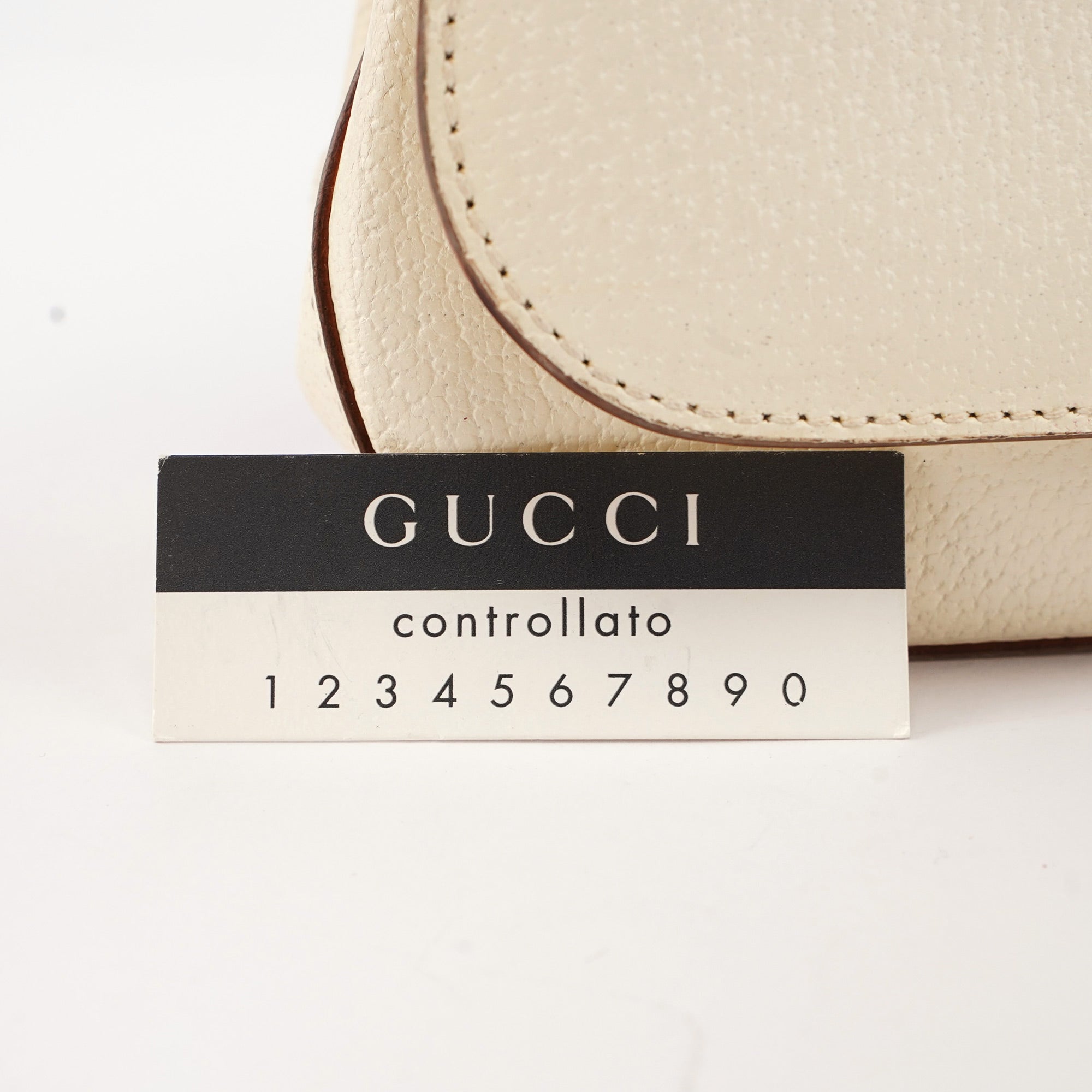 Gucci Sac porté épaule Bamboo en cuir blanc cassé