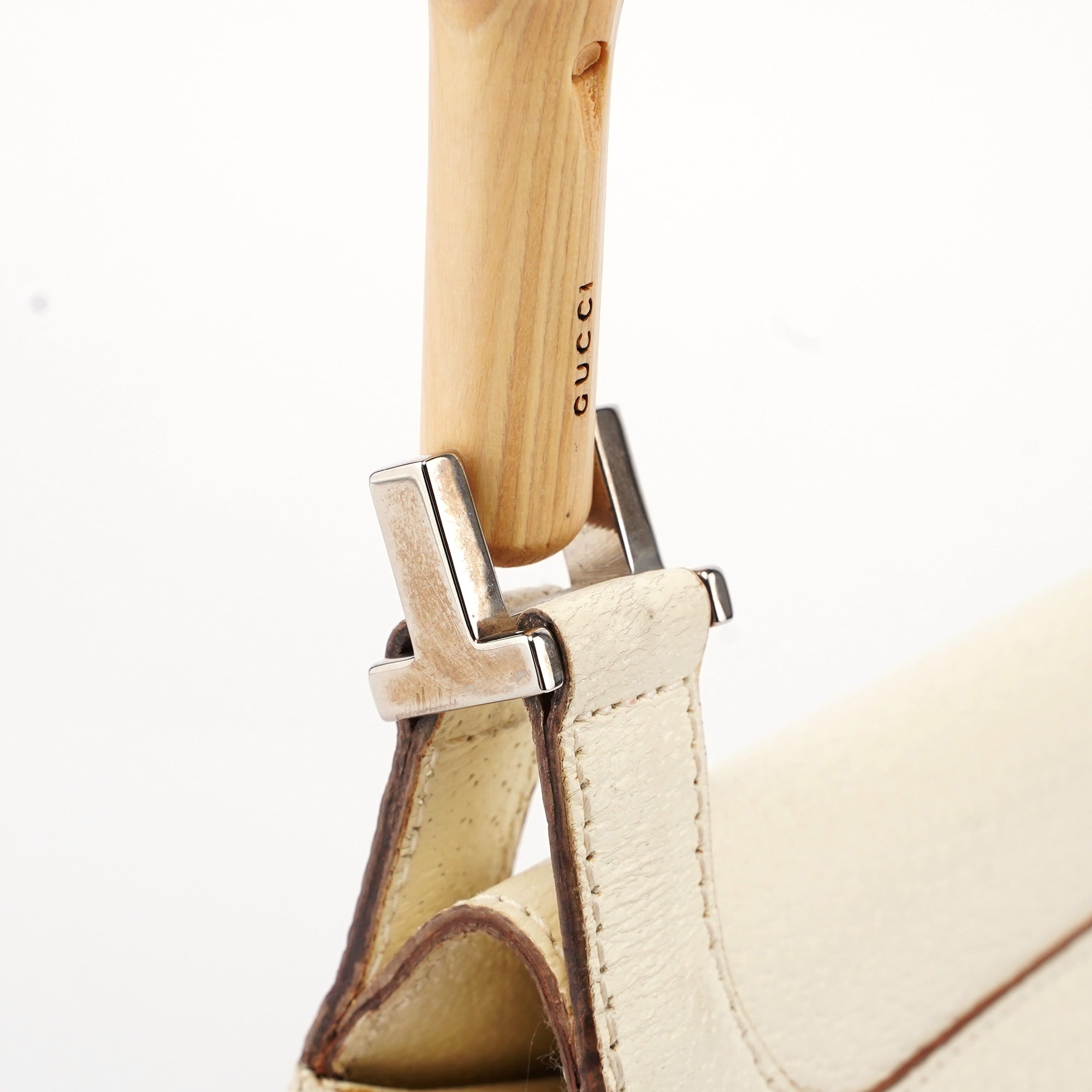Gucci Sac porté épaule Bamboo en cuir blanc cassé