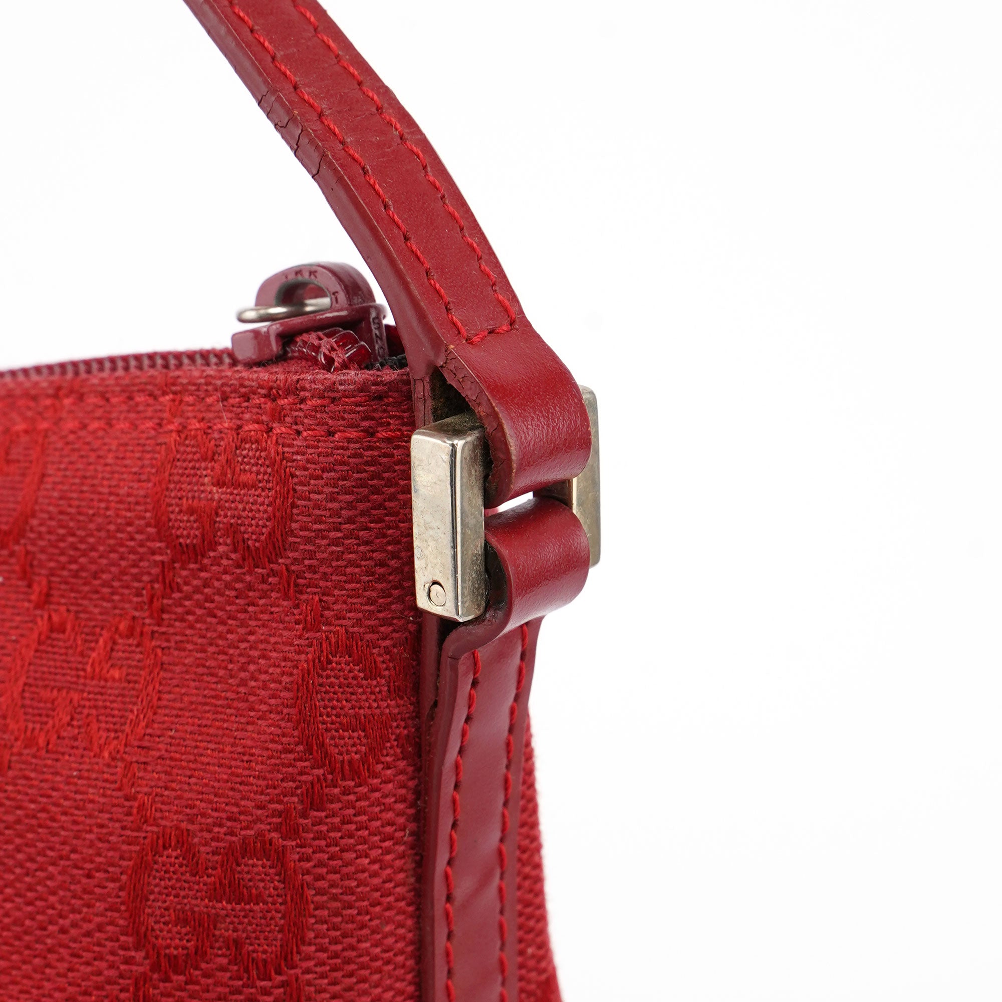 Gucci GG Boat Pochette in Rot