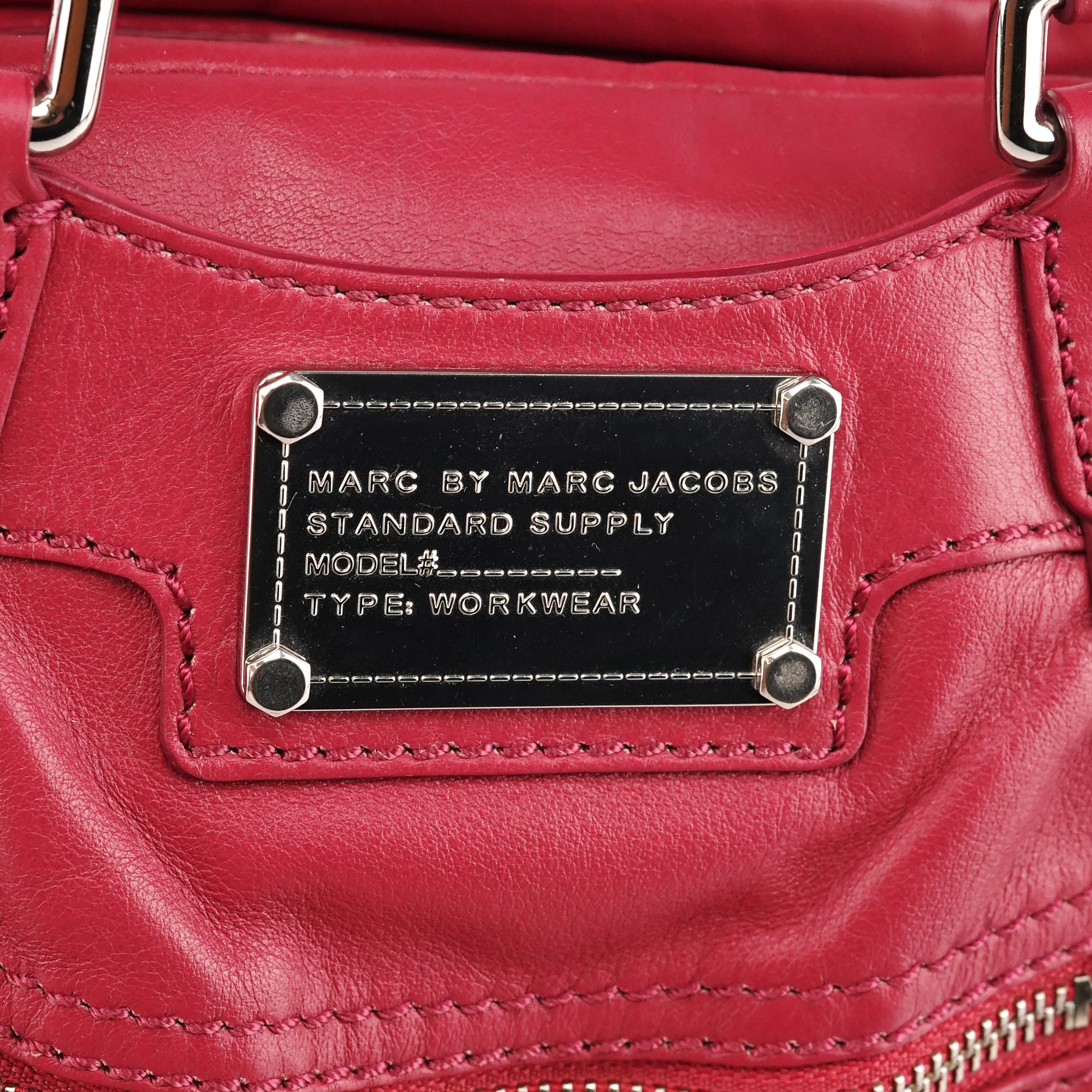 Marc by Marc Jacobs Sac deux portés multipoches en cuir rose