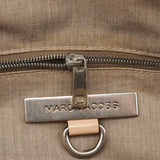 Marc Jacobs 2-Way Tasche mit Turnlock aus Leder in Beige
