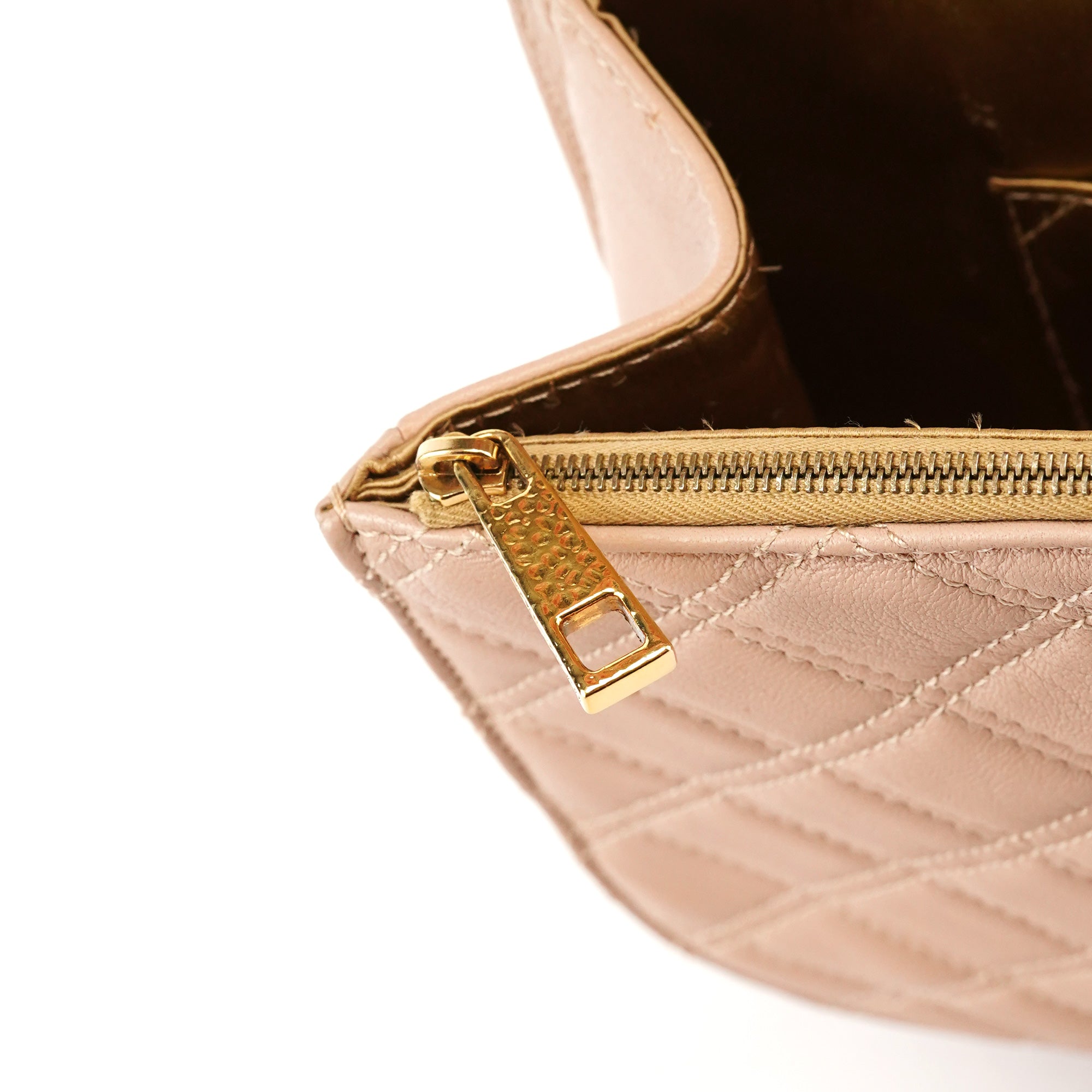 Marc Jacobs Beige Quilted Leather Buckle Shoulder Bag
