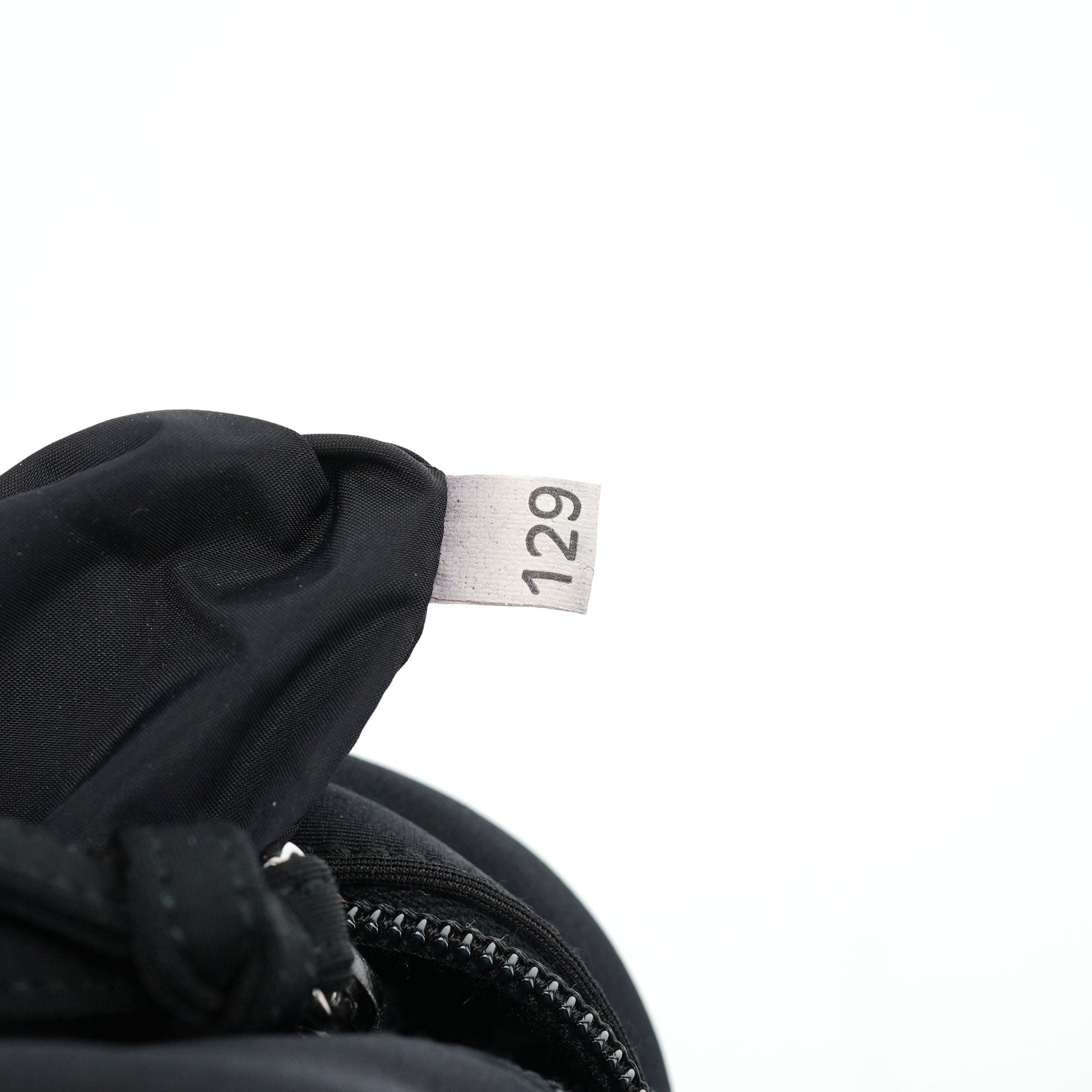 Miu Miu Sac porté épaule en résille noire