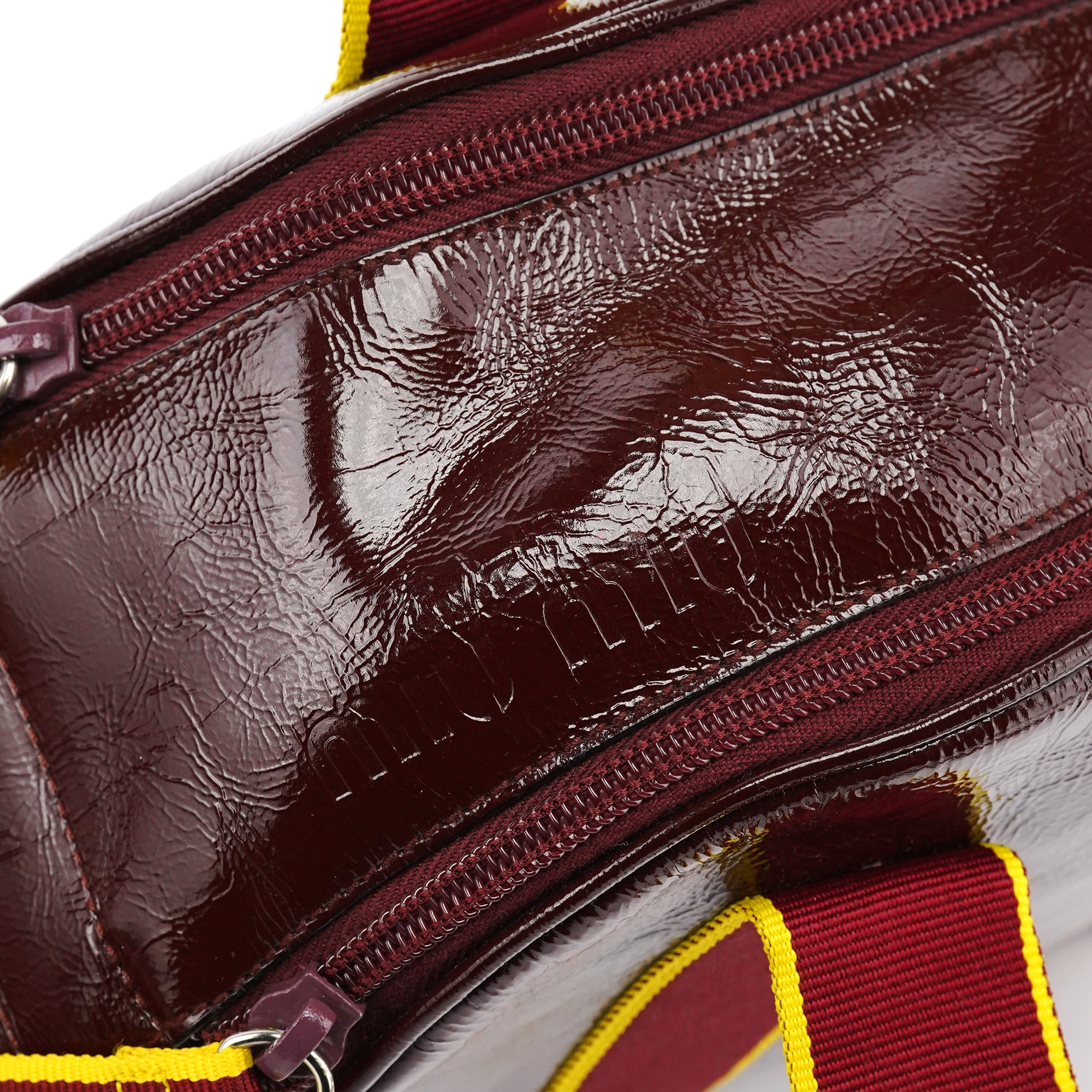 Miu Miu Printemps 2000 Sac bowling en cuir verni bordeaux