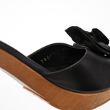 Fall 2004 Black Leather Nadja Mules EU 37