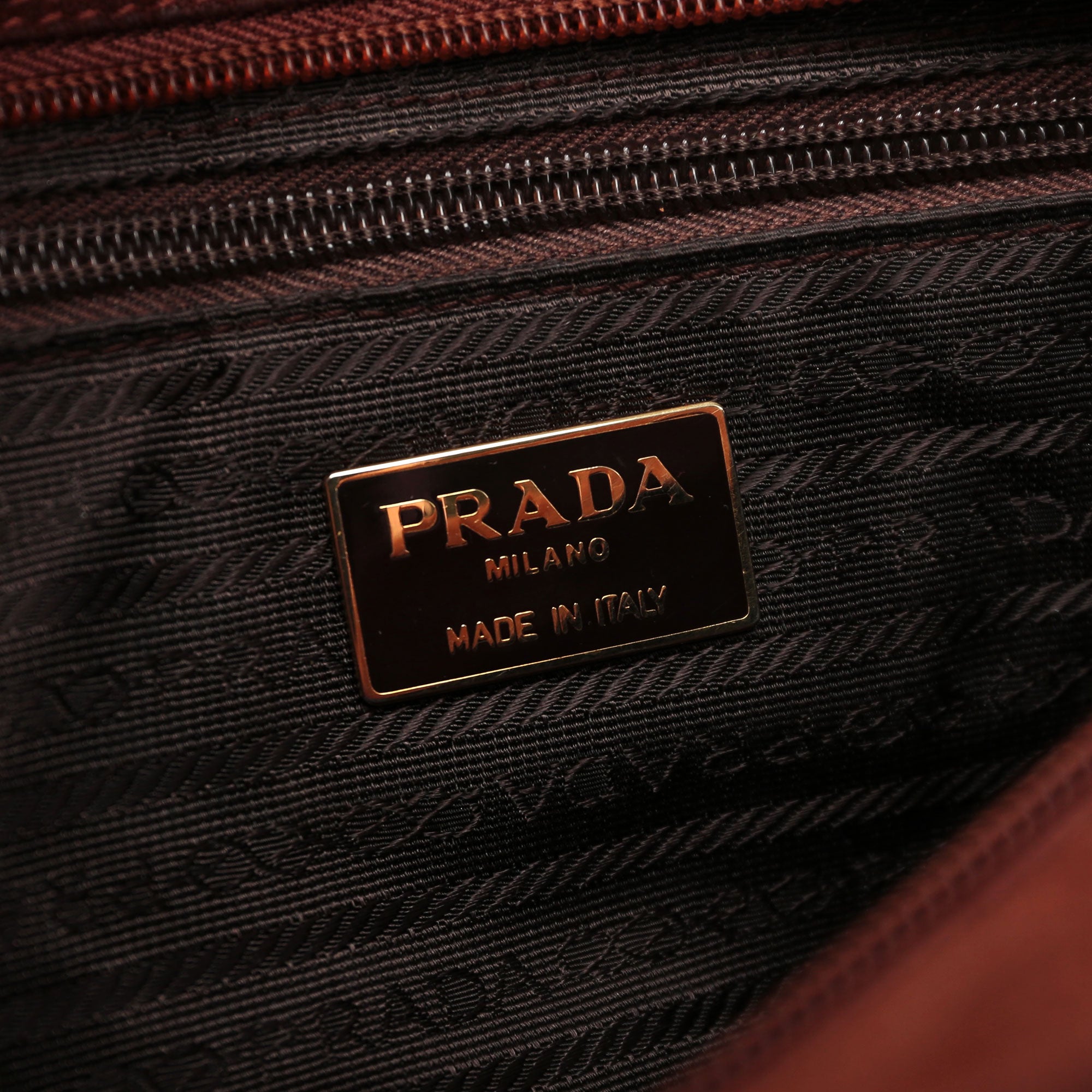 Prada Sac en daim à anses en bois des années 1990