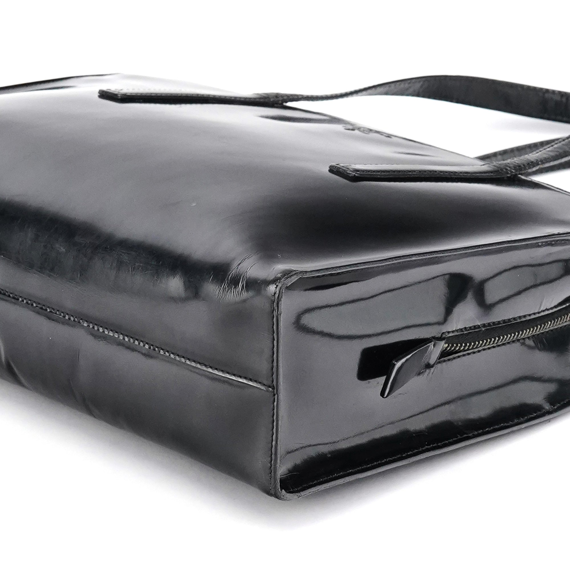 Prada 1995 Sac cabas Spazzolato Sport en cuir verni noir