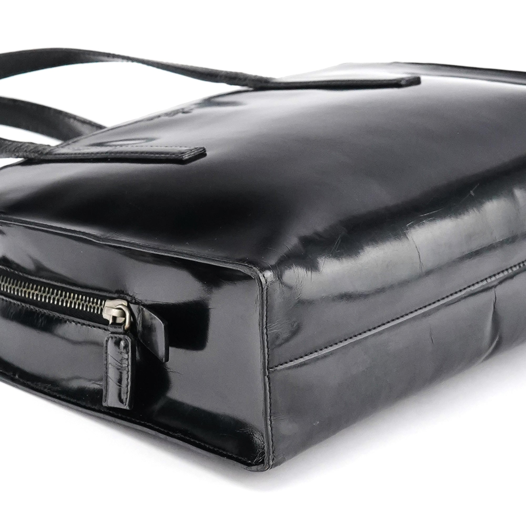 Prada 1995 Sac cabas Spazzolato Sport en cuir verni noir