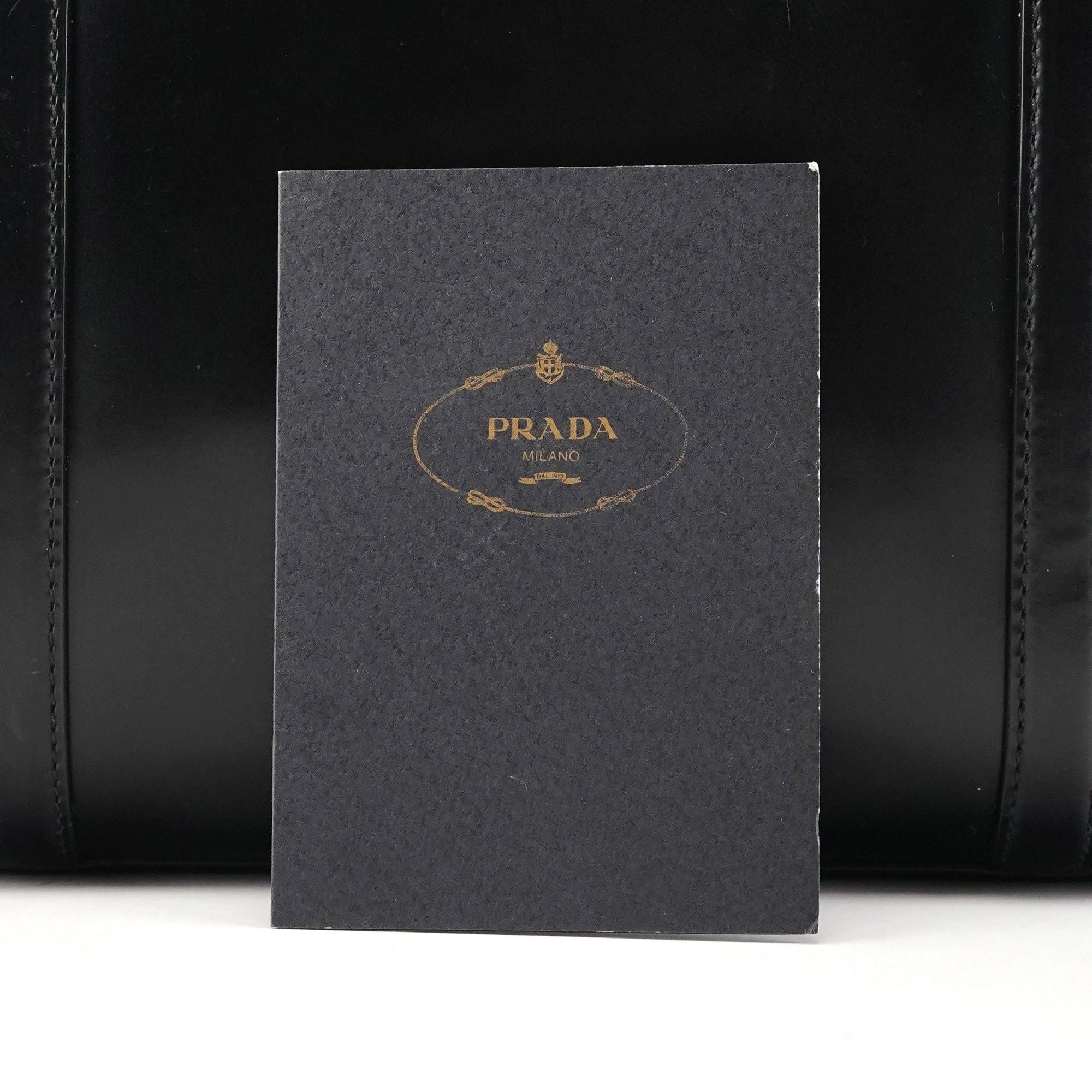 Prada 1995 Sac cabas Spazzolato Sport en cuir verni noir