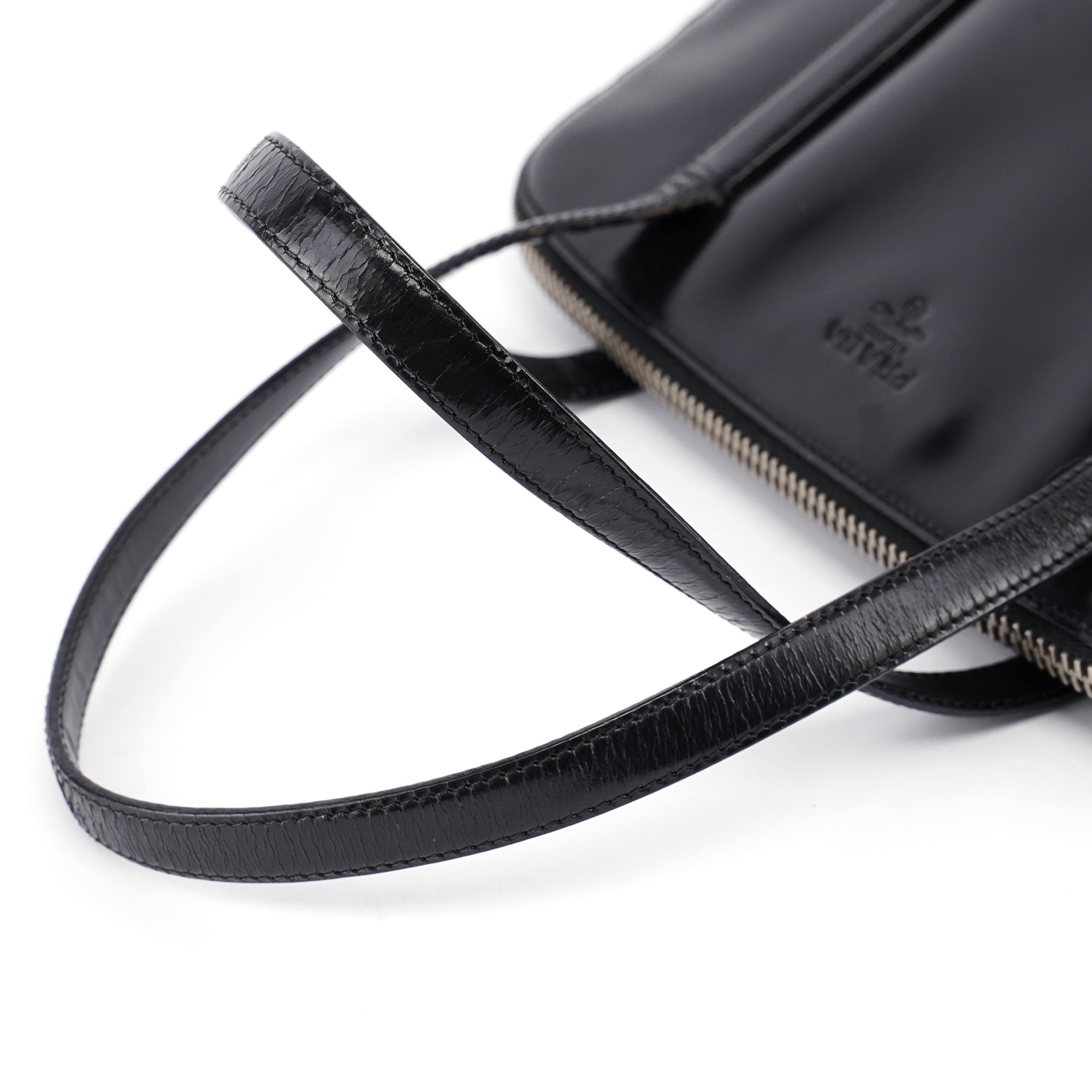 Prada 1995 Spazzolato Tote Bag aus schwarzem Lackleder
