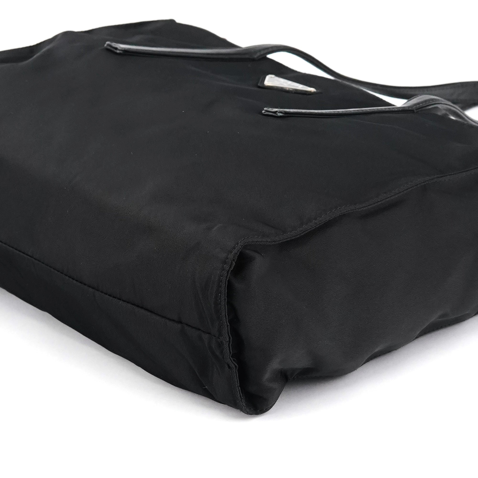 Prada 1995 Sac cabas Tessuto Nappa en nylon noir