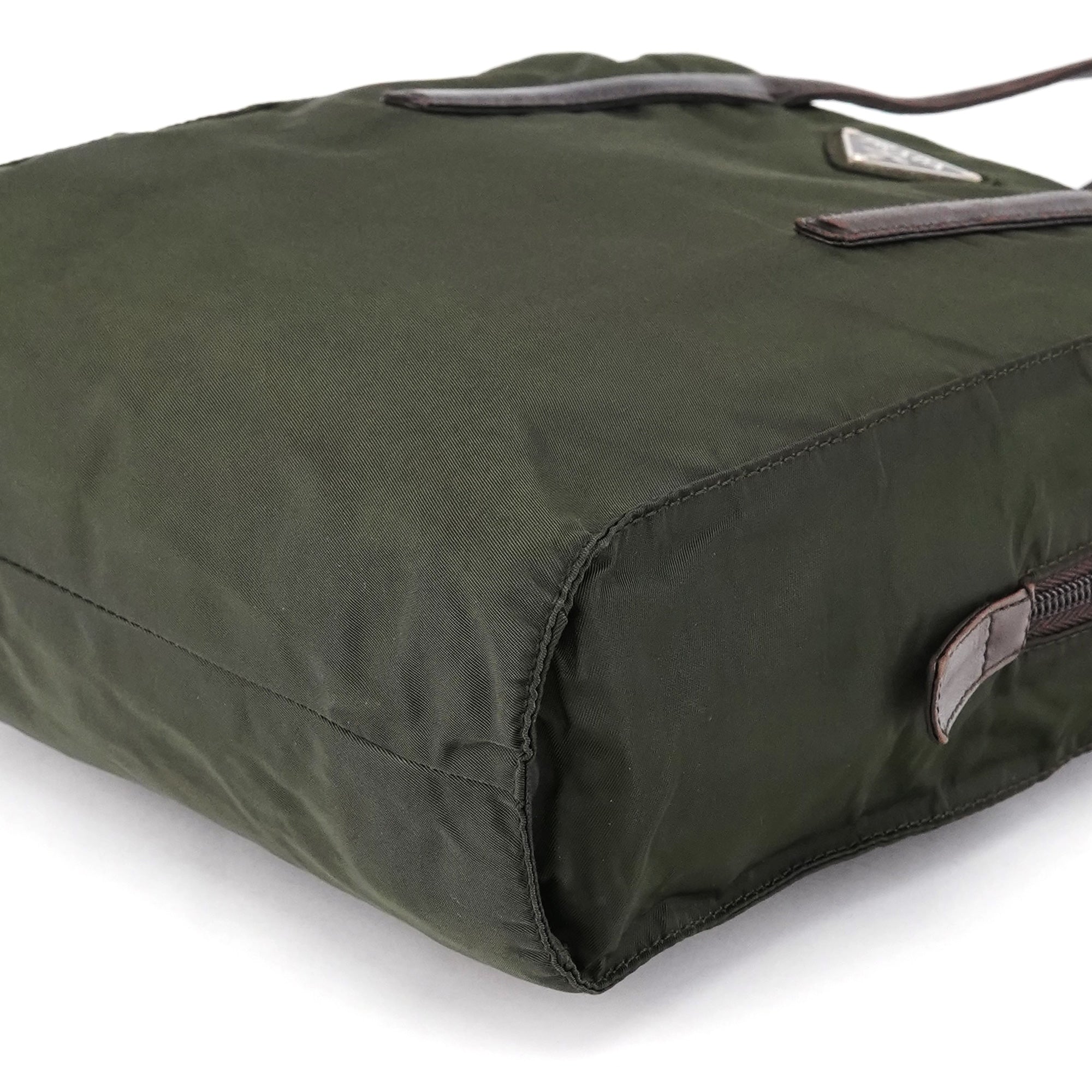 Prada 1995 Green Tessuto Nappa Nylon Tote Bag