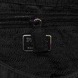 Prada 1996 Borsa a spalla con catena in nylon Tessuto nero