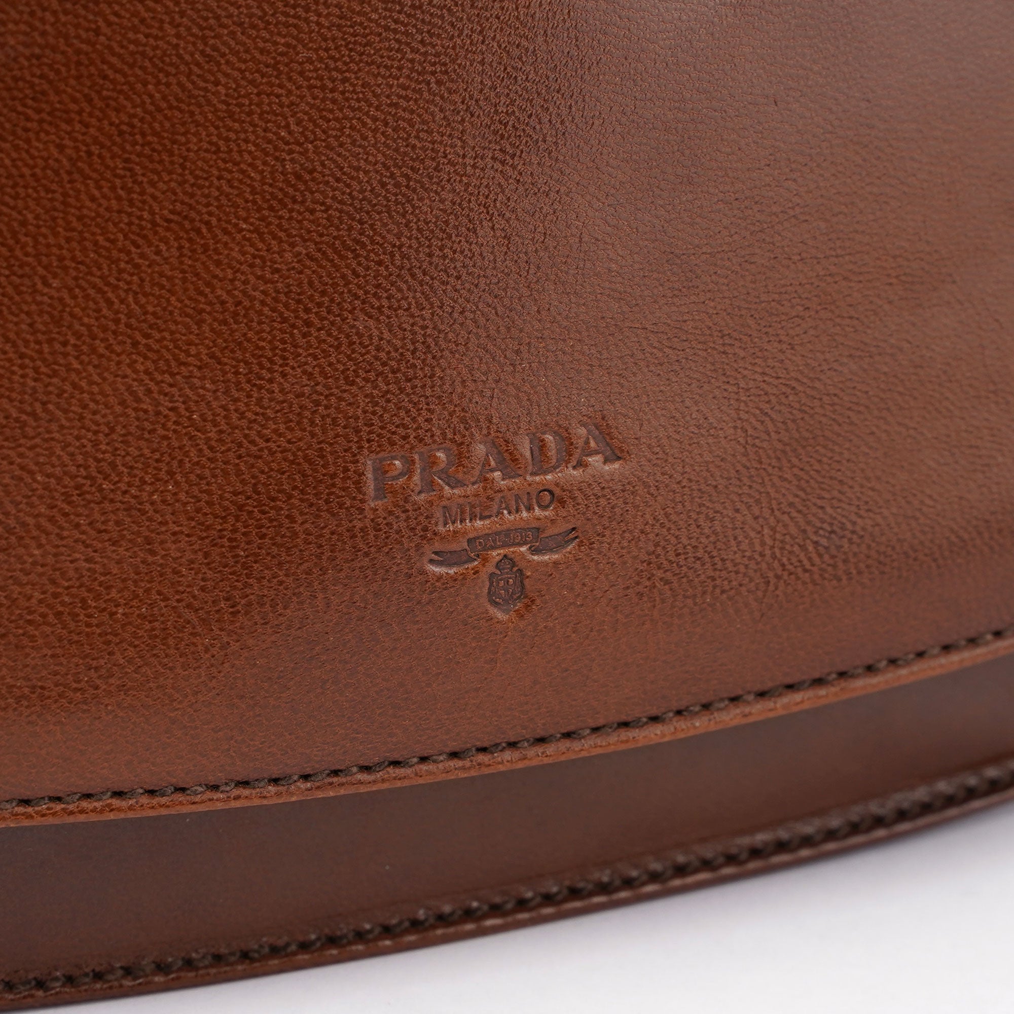 Prada 1996 Sac porté épaule Madras Swing en cuir marron