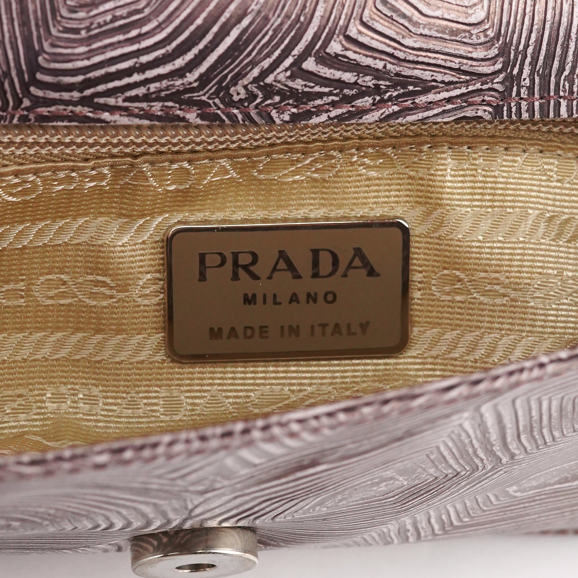 Prada 1996 Borsa a spalla Tartaruga Mordo in pelle lilla