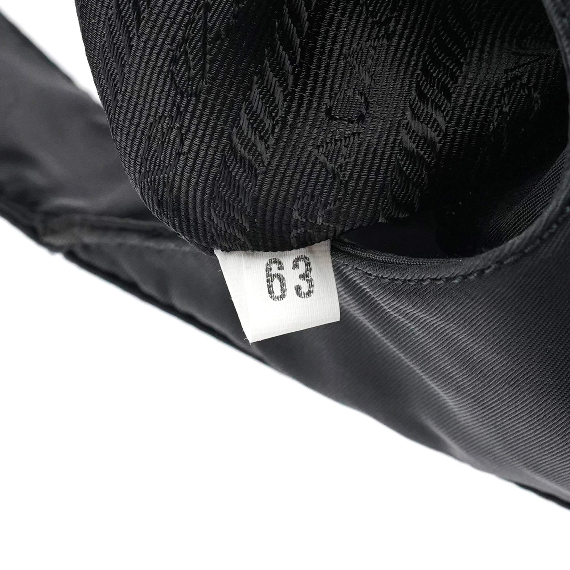 Prada 1998 Schultertasche Tessuto Asim aus schwarzem Nylon