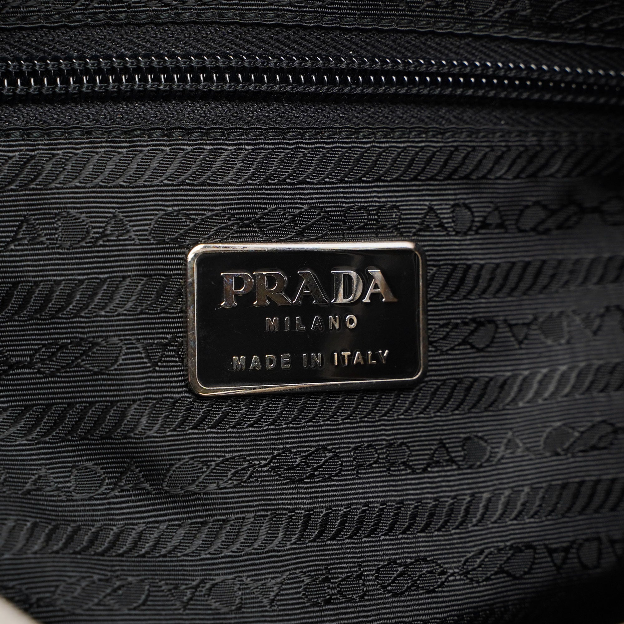 Prada 1998 Sac porté épaule Vitello Metallo en cuir de veau blanc