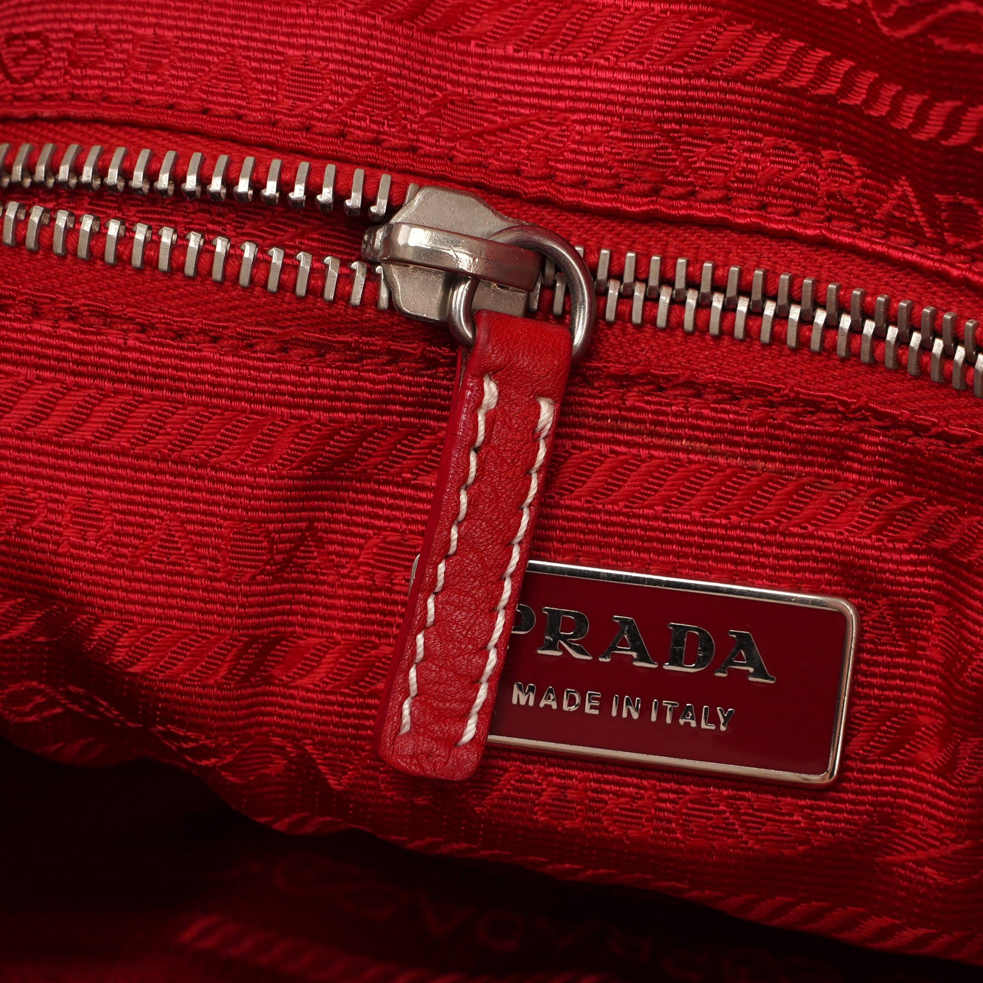 Prada 1999 Sac cabas Canapa Sport en toile beige et cuir de veau rouge