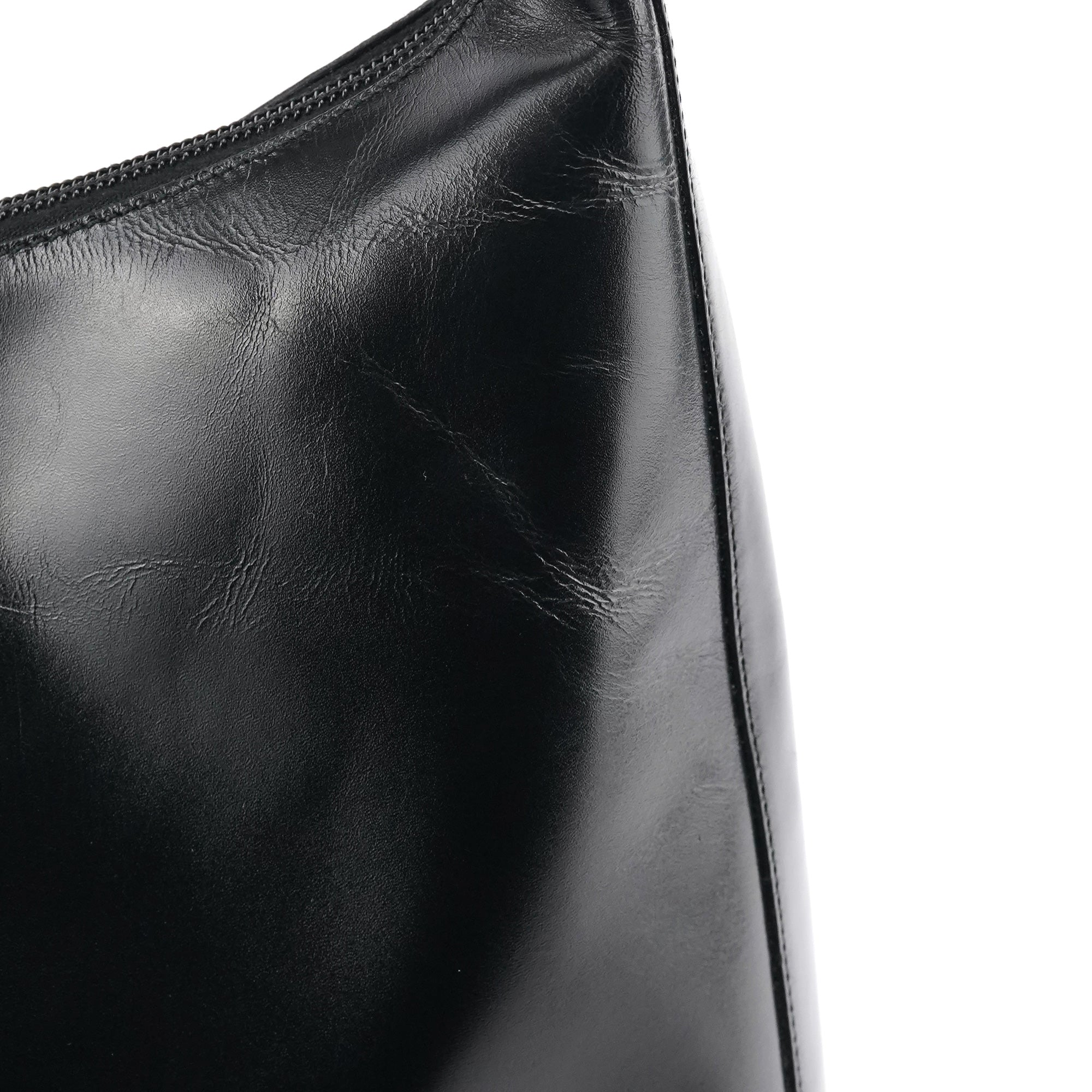 Prada 1999 Vitello Metallo Schultertasche aus schwarzem Leder