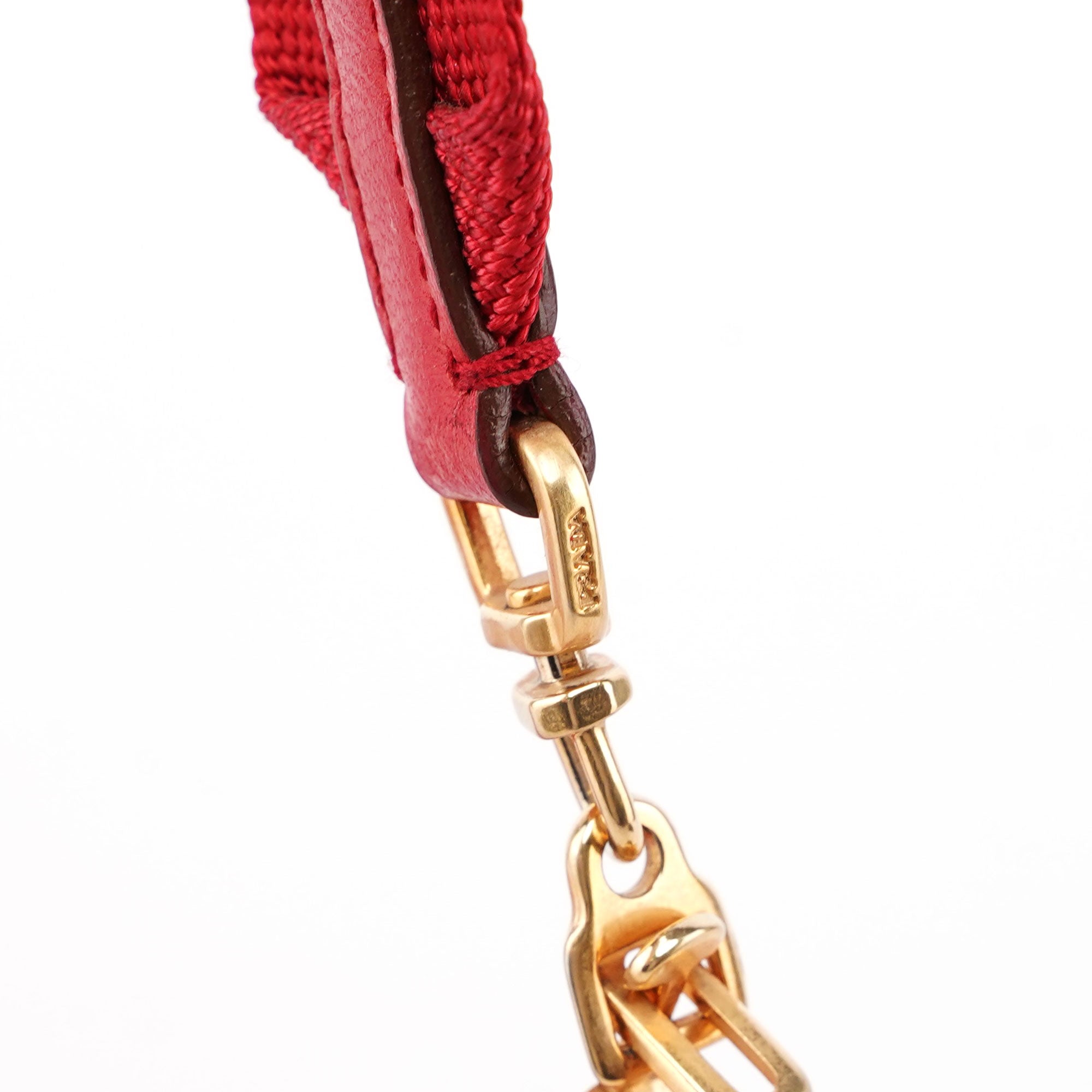 Prada Sac porté épaule Prada en cuir rouge