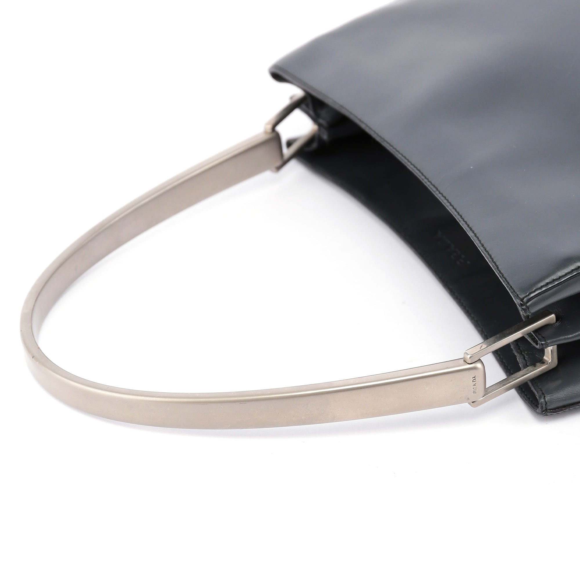 Prada Vitello Metallo Tasche aus anthrazitfarbenem Kalbsleder