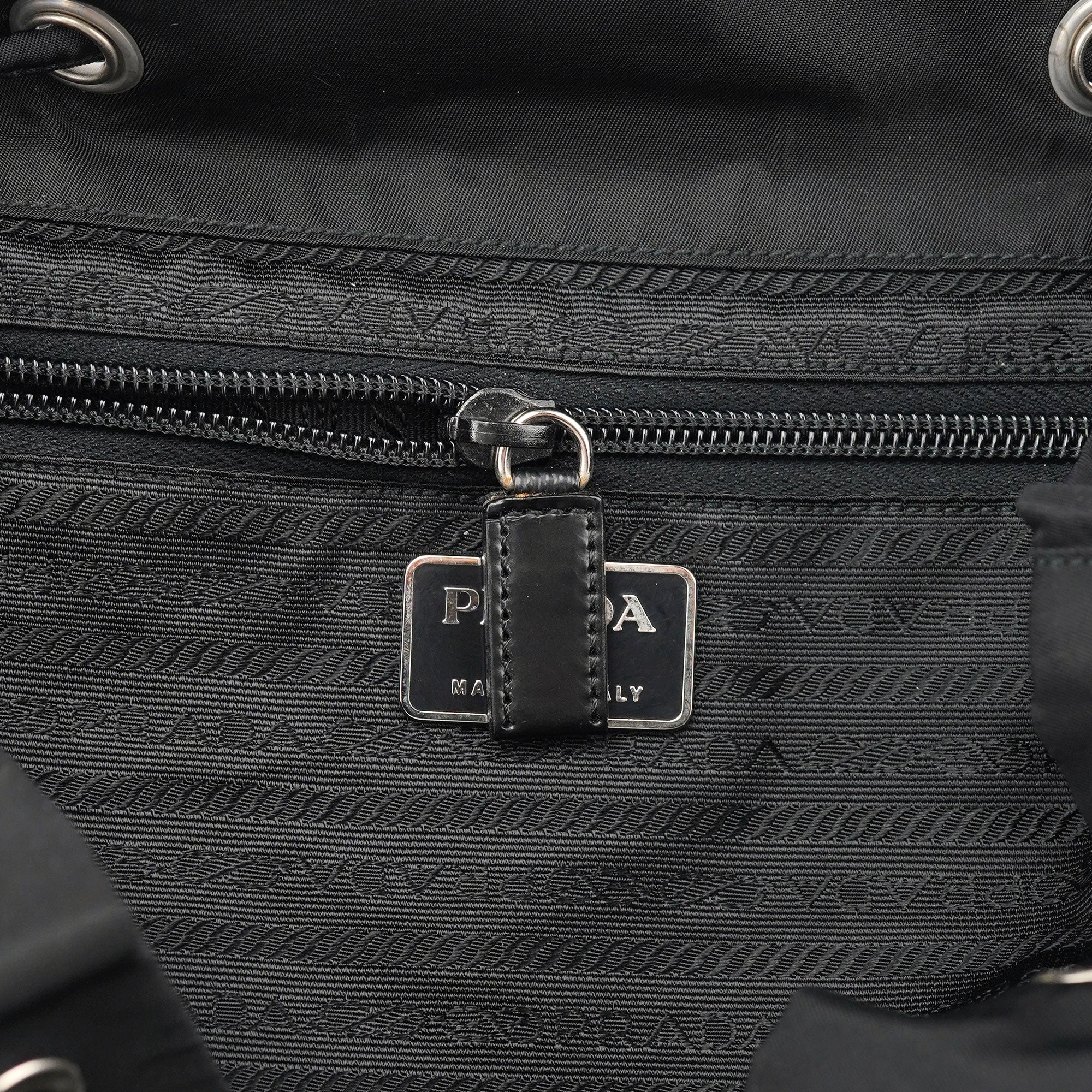 Prada B2811 Tessuto Vela Rucksack aus schwarzem Nylon