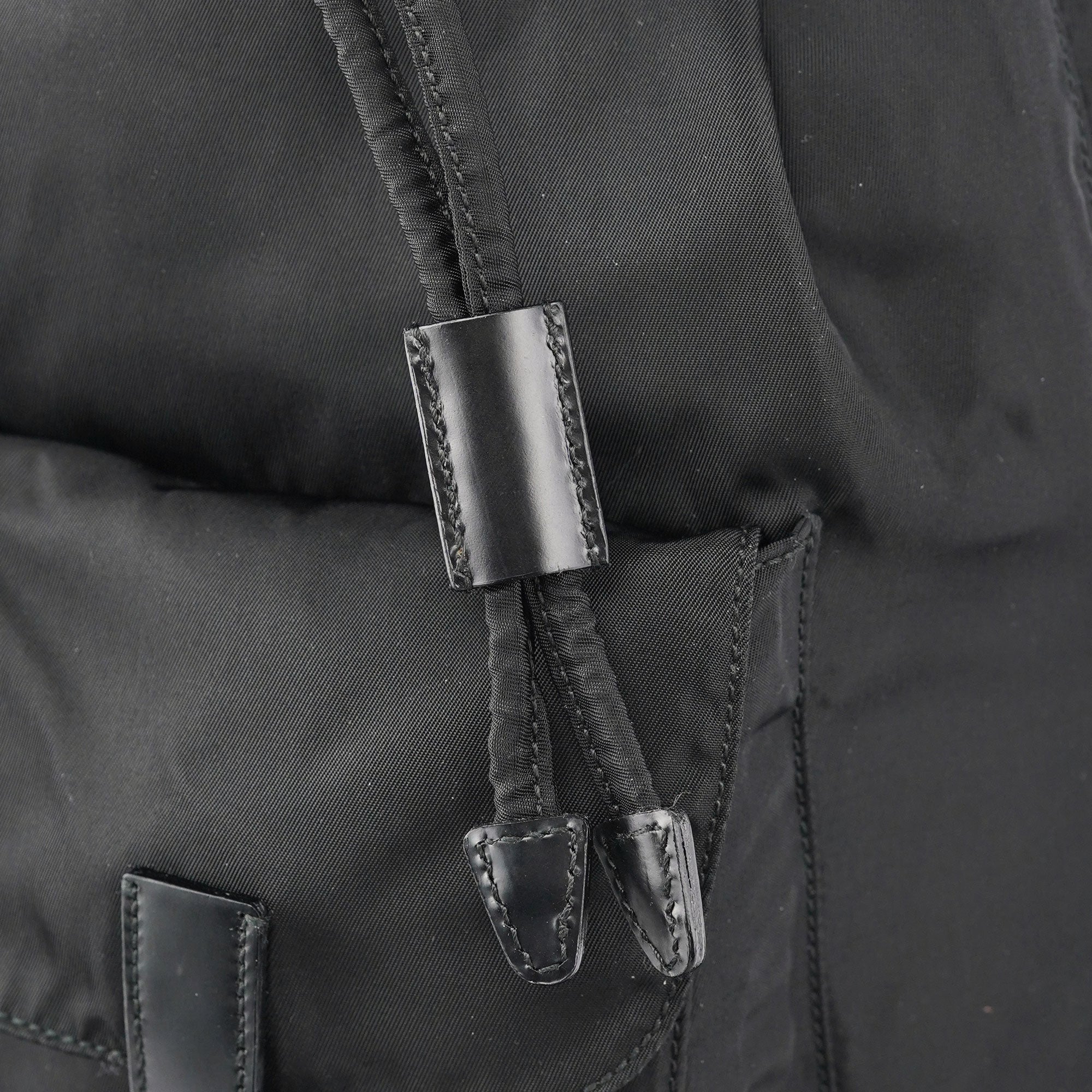 Prada B2811 Tessuto Vela Rucksack aus schwarzem Nylon
