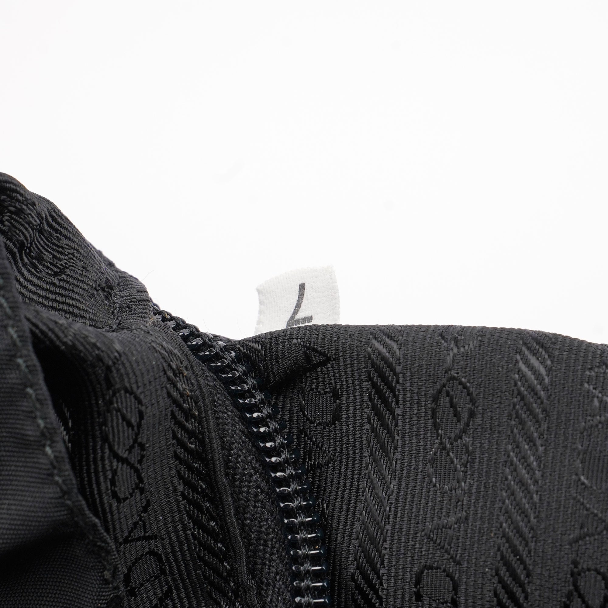 Prada B2811F Rucksack aus schwarzem Nylon