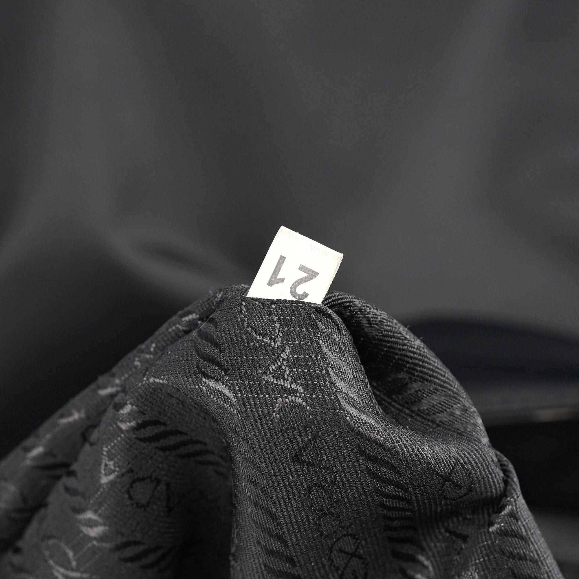 Prada B3864 Sac cabas Tessuto City en nylon noir