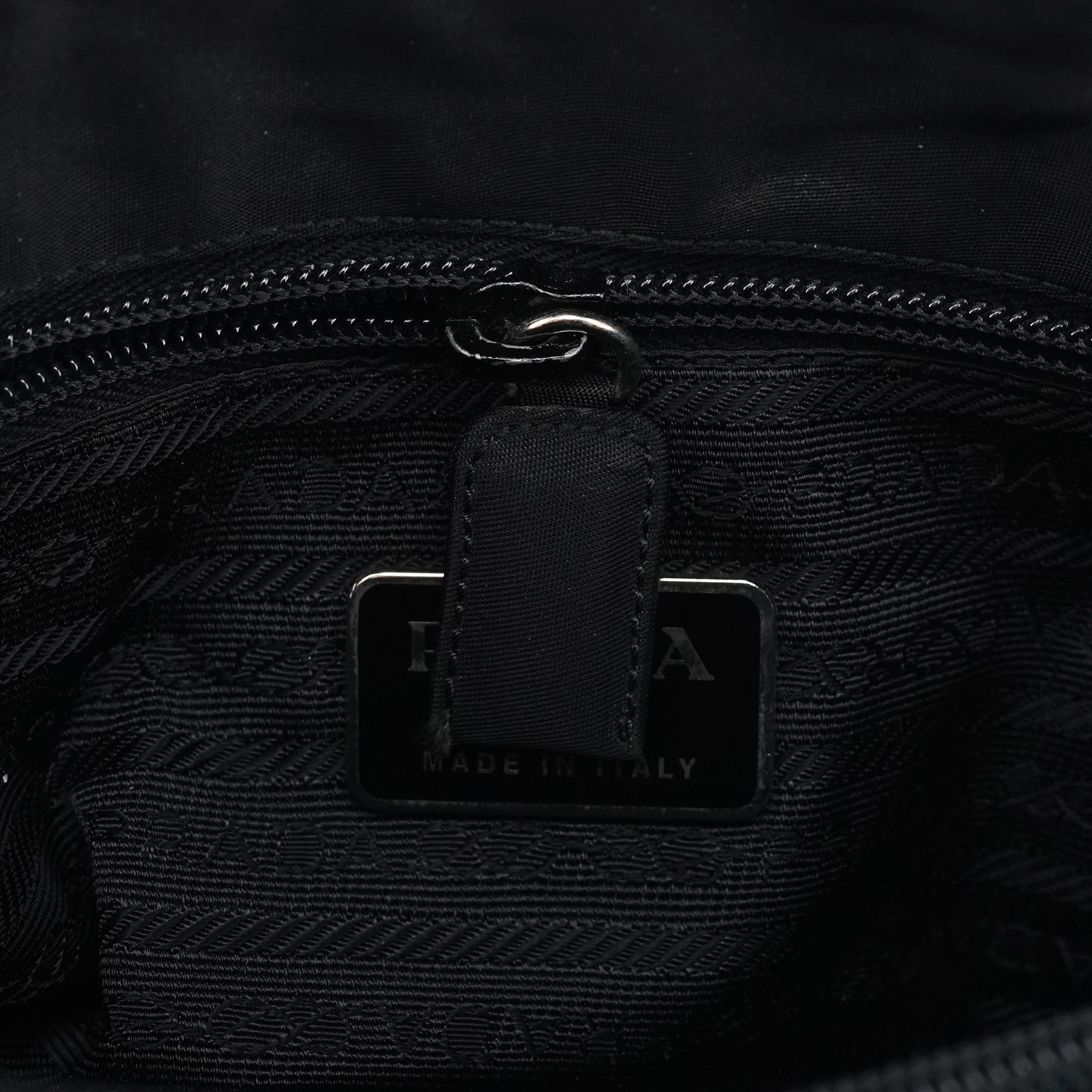 Prada B6243 Sac cabas Tessuto City en nylon noir